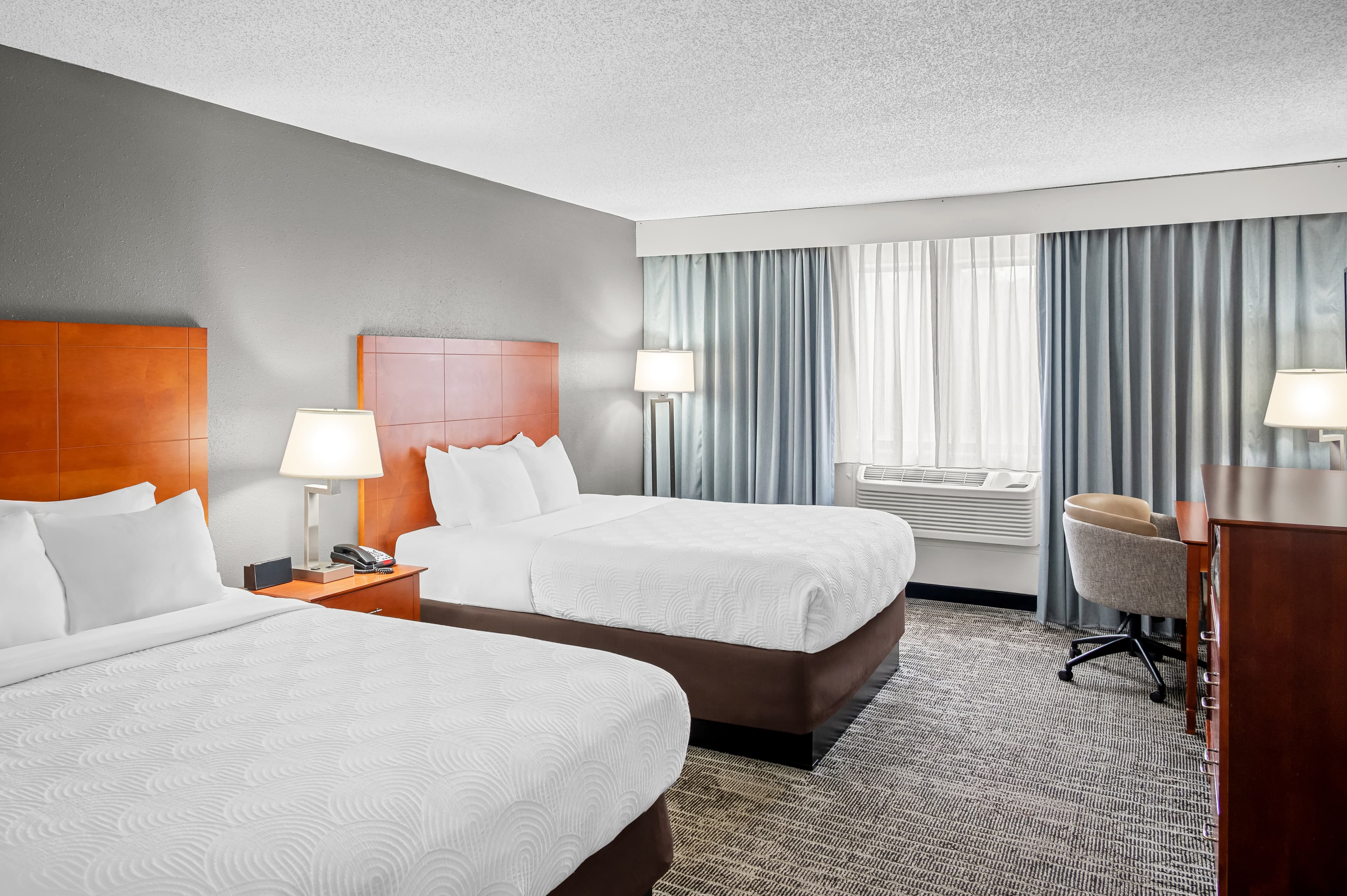 Country Inn & Suites by Radisson, Muskegon, MI — 5