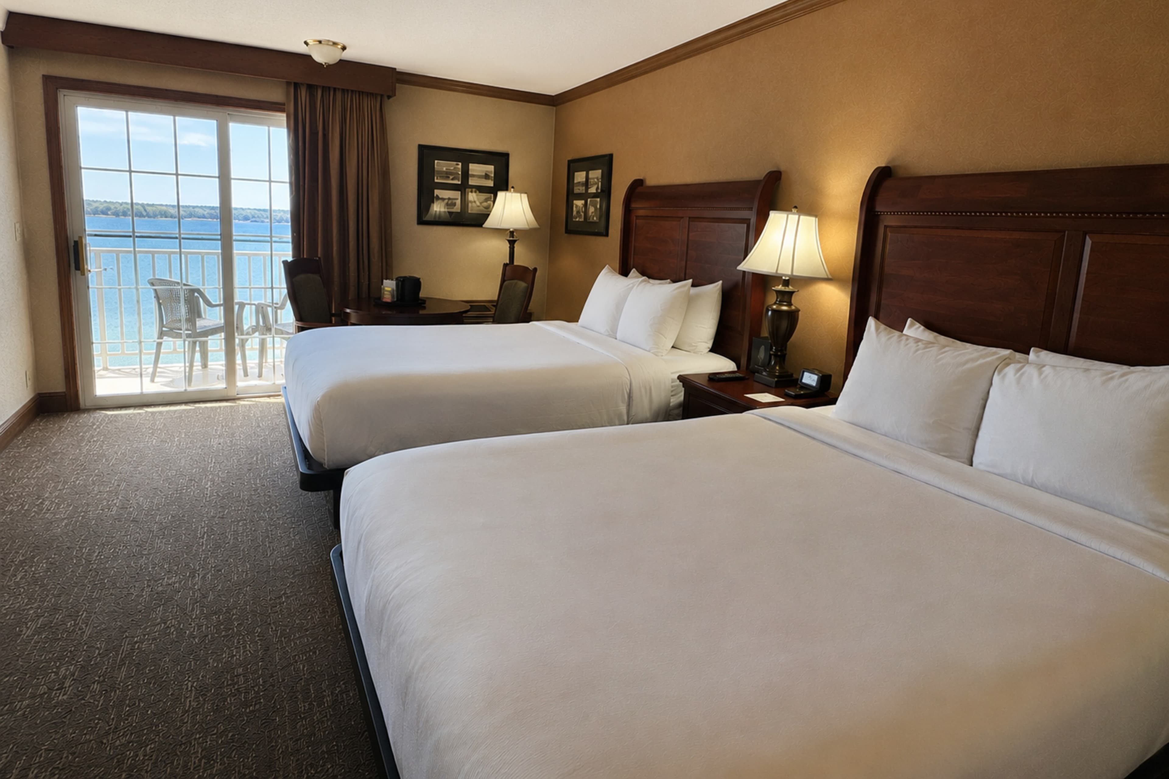 Comfort Inn Lakeside — 7