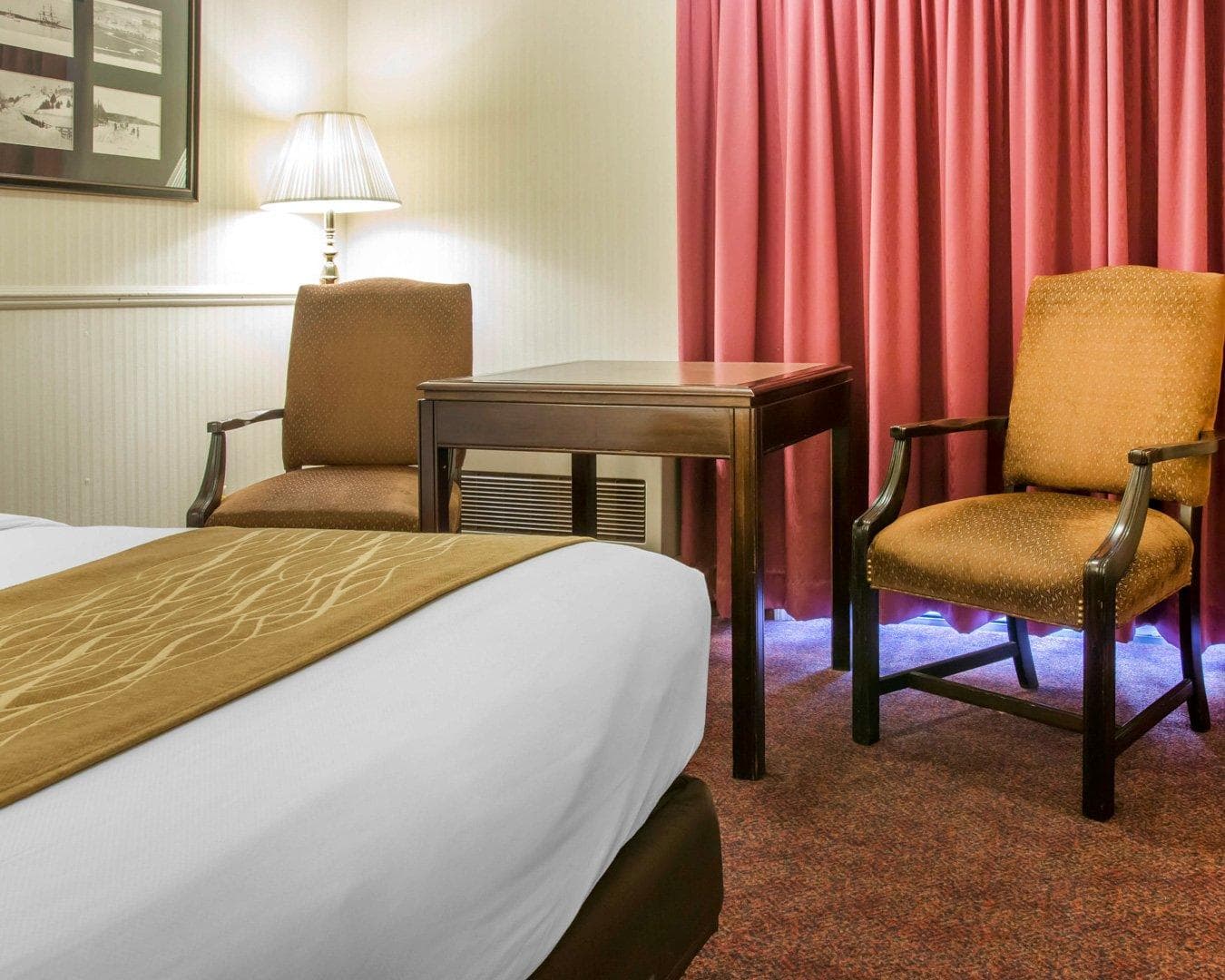 Comfort Inn Lakeside — 8