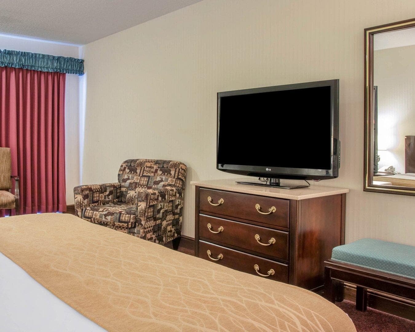 Comfort Inn Lakeside — 3