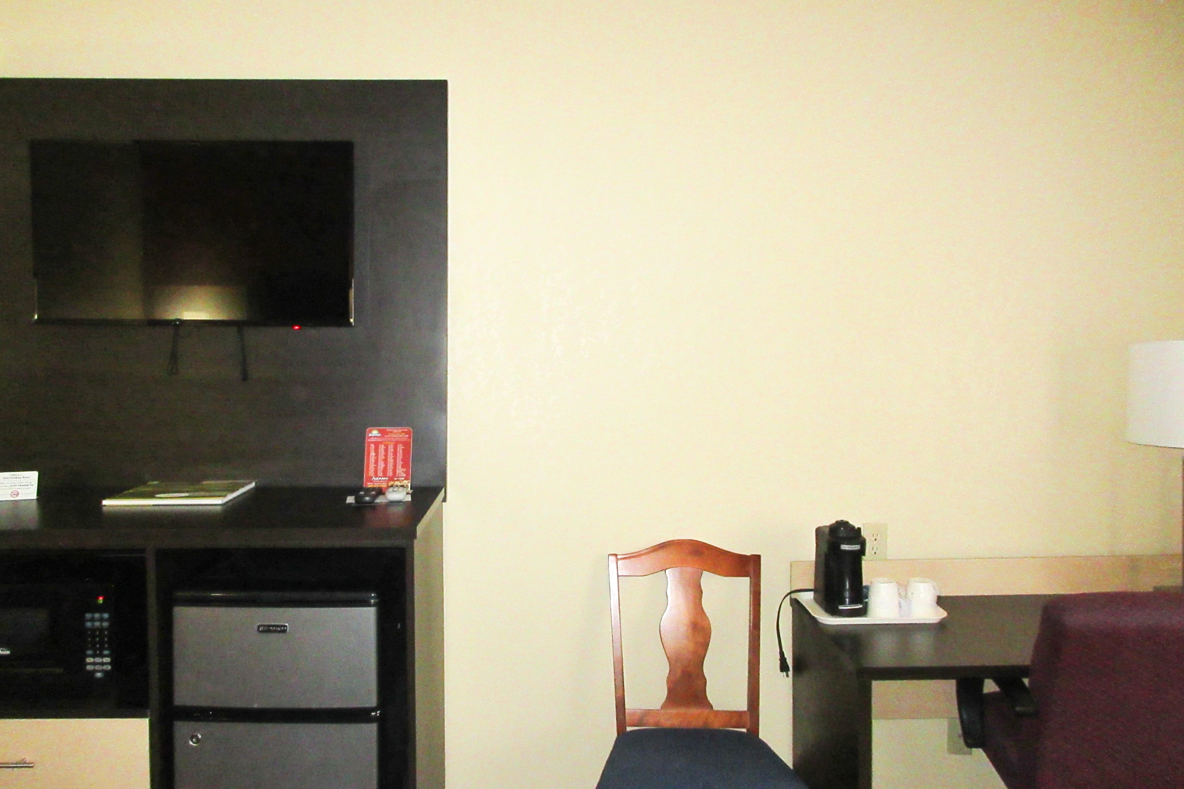 Quality Inn & Suites Benton Harbor - St. Joseph — 8