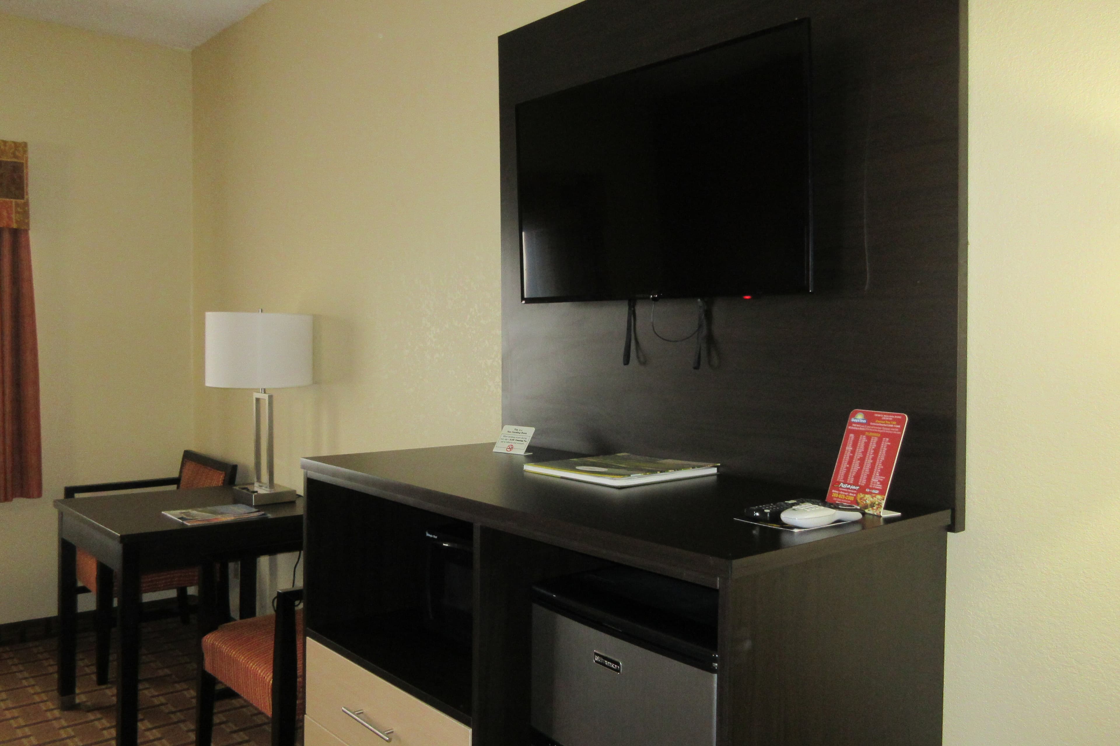 Quality Inn & Suites Benton Harbor - St. Joseph — 11