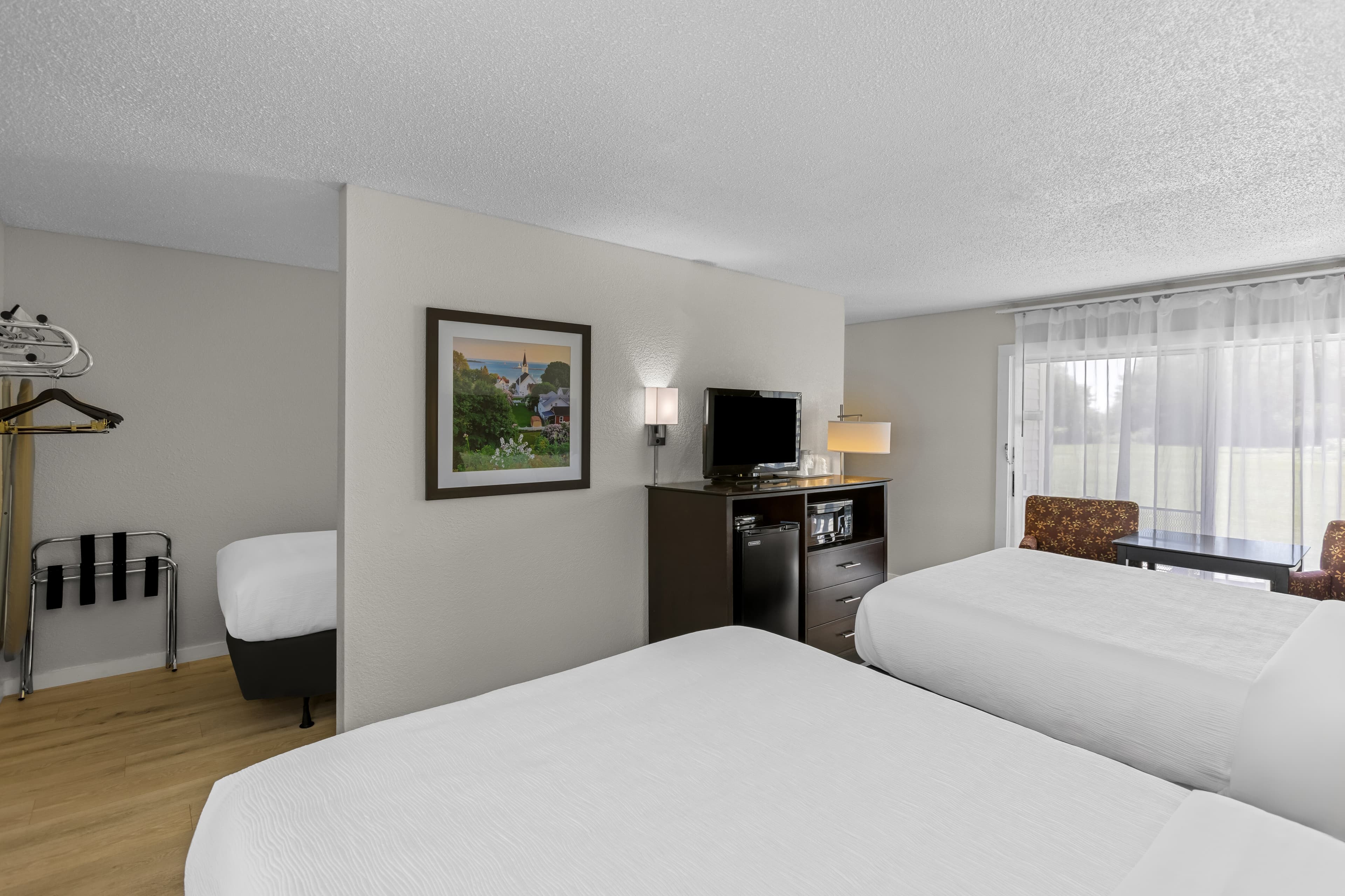 Quality Inn Lakefront - Image 2