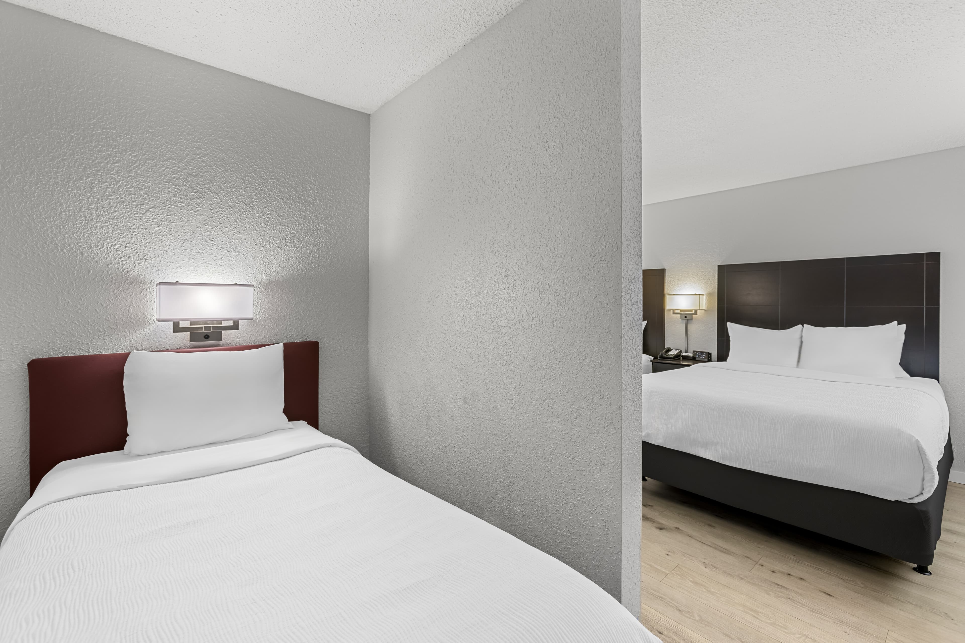 Quality Inn Lakefront - Image 3