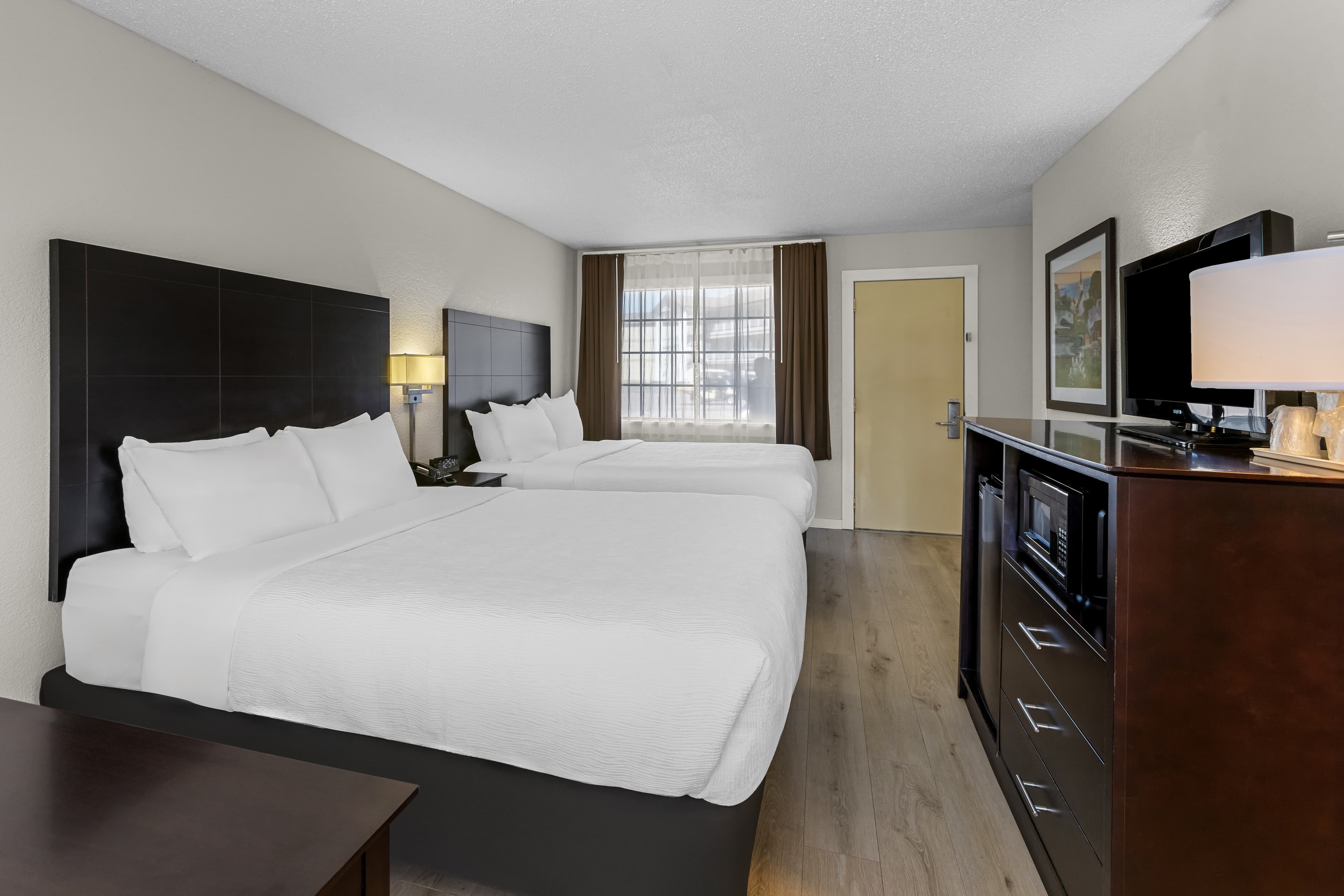 Quality Inn Lakefront - Image 4