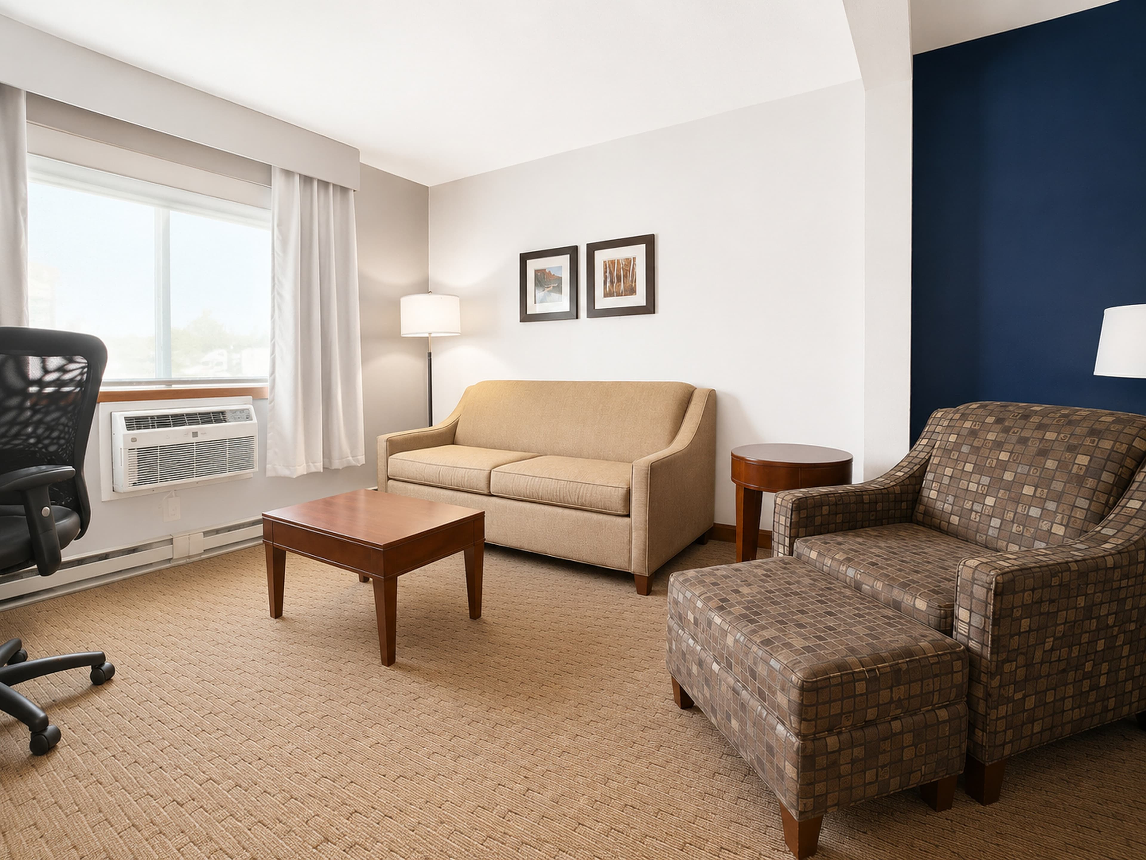 Comfort Inn Iron Mountain North - Image 2