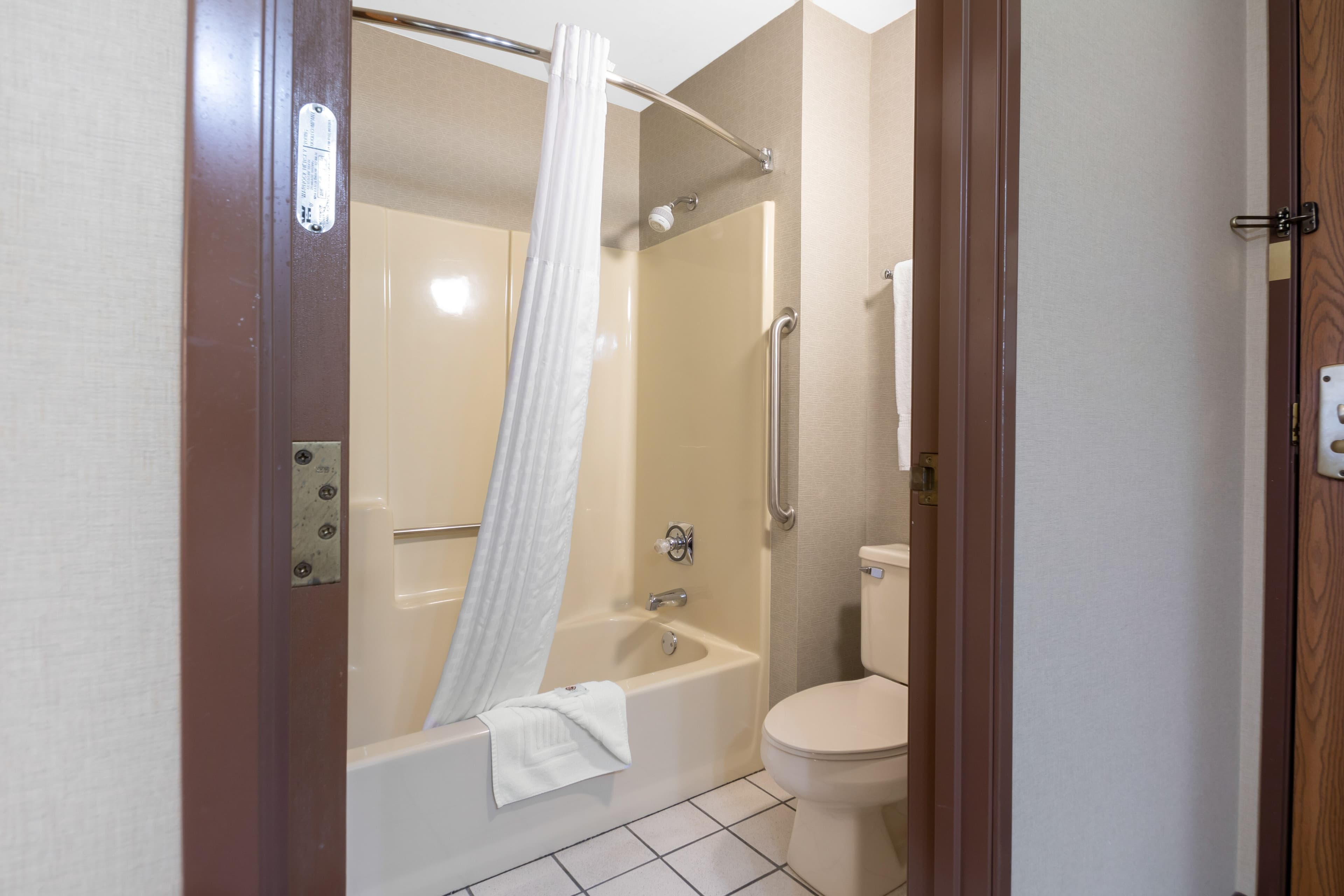 Comfort Inn Iron Mountain North - Image 5