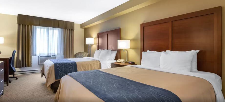 Comfort Inn Iron Mountain North - Image 1