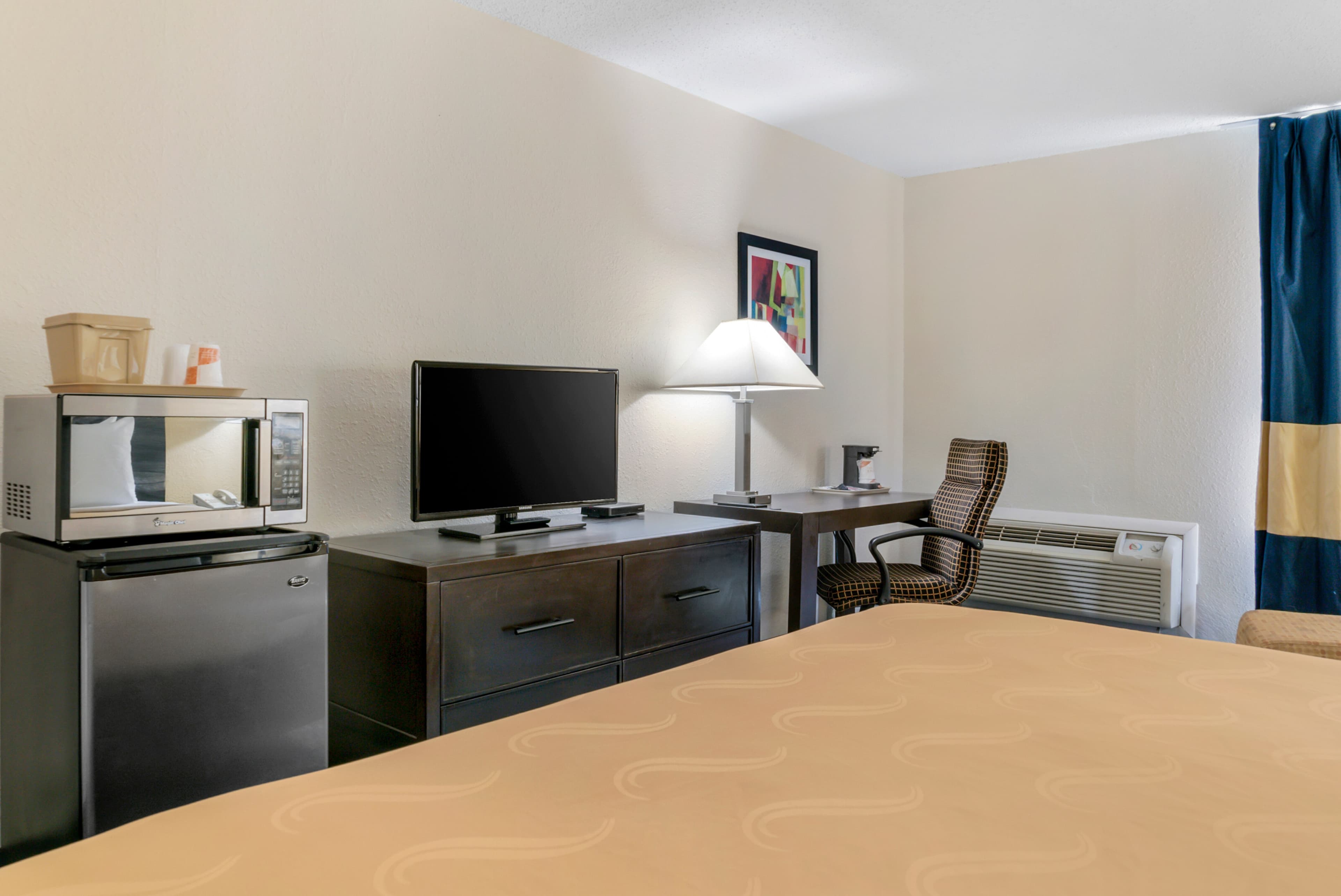 Quality Inn & Suites Banquet Center — 10