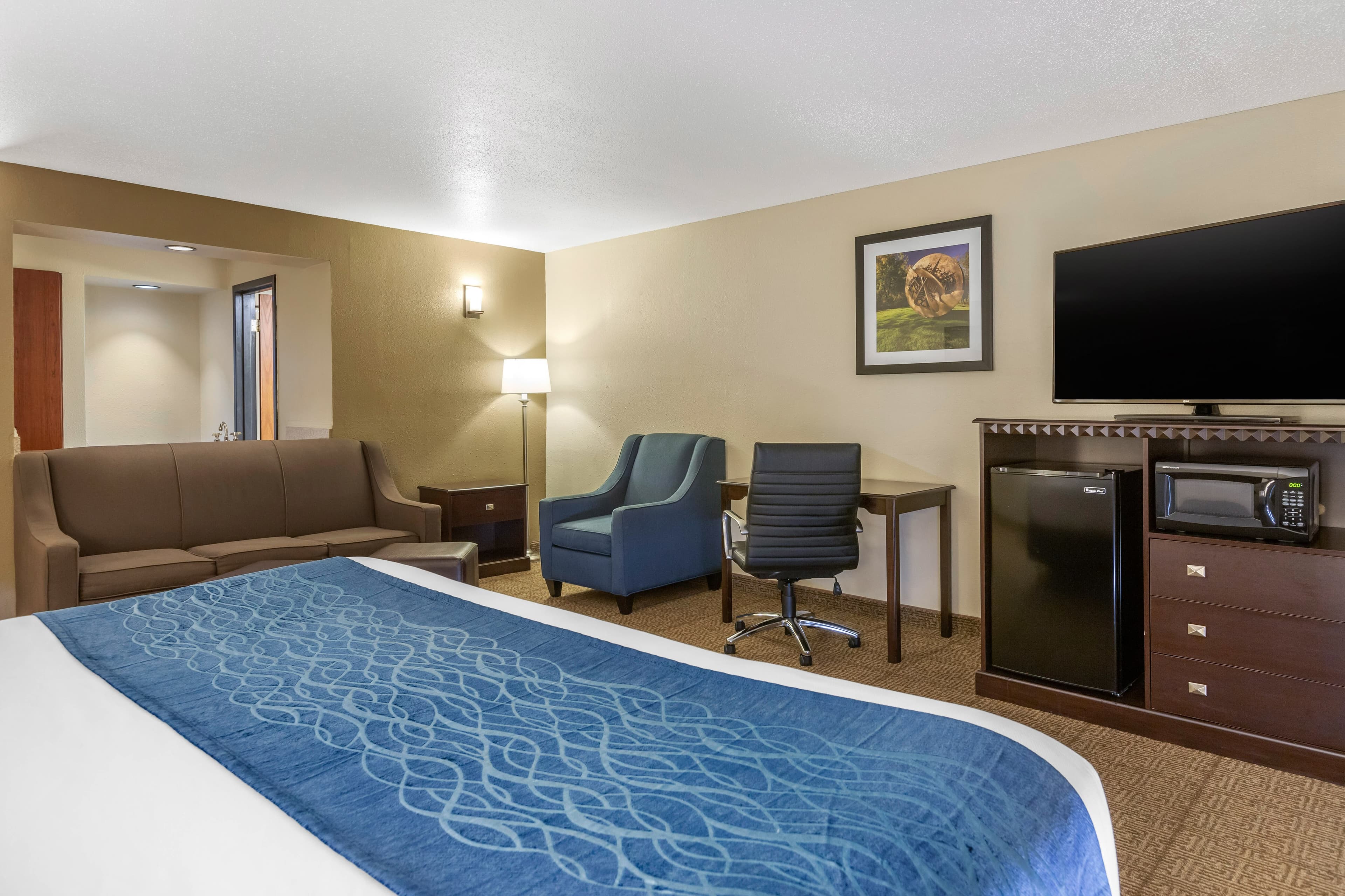 Comfort Inn Grand Rapids Airport — 8