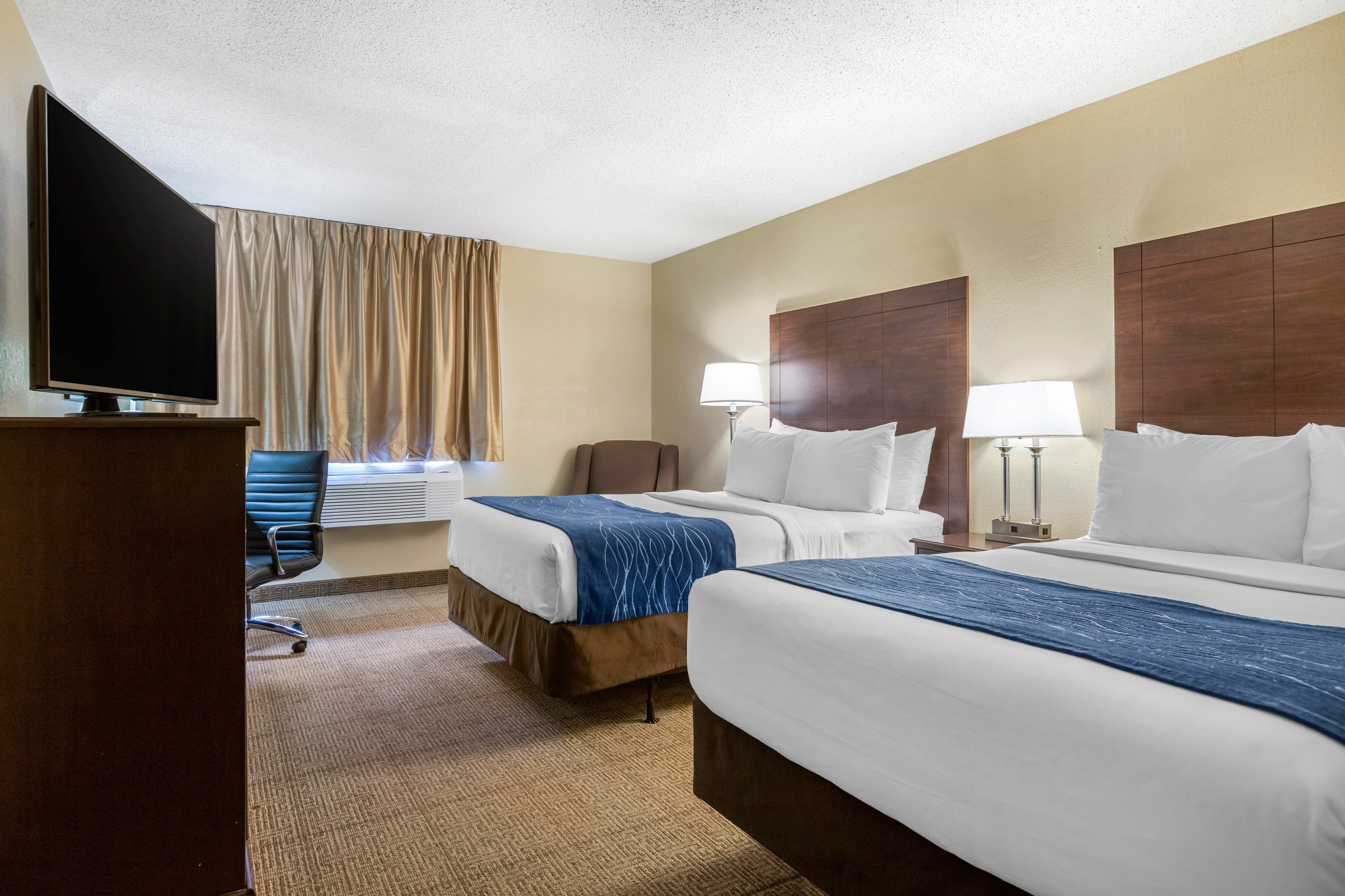 Comfort Inn Grand Rapids Airport - Image 2