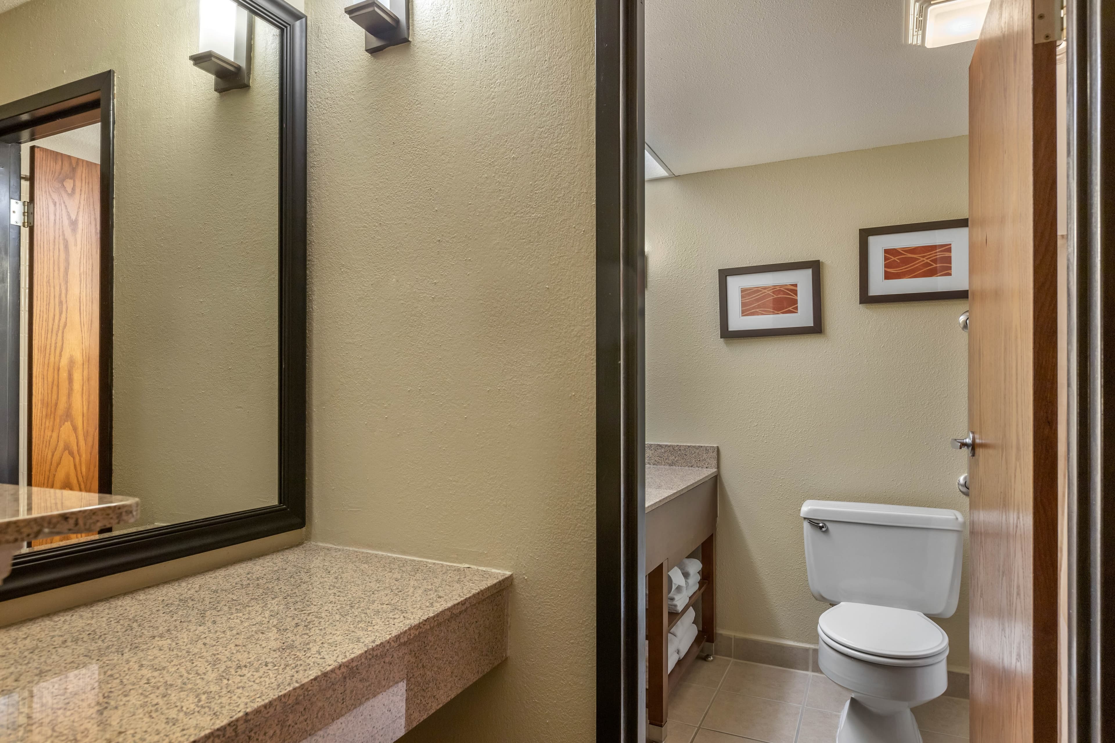 Comfort Inn Grand Rapids Airport — 21