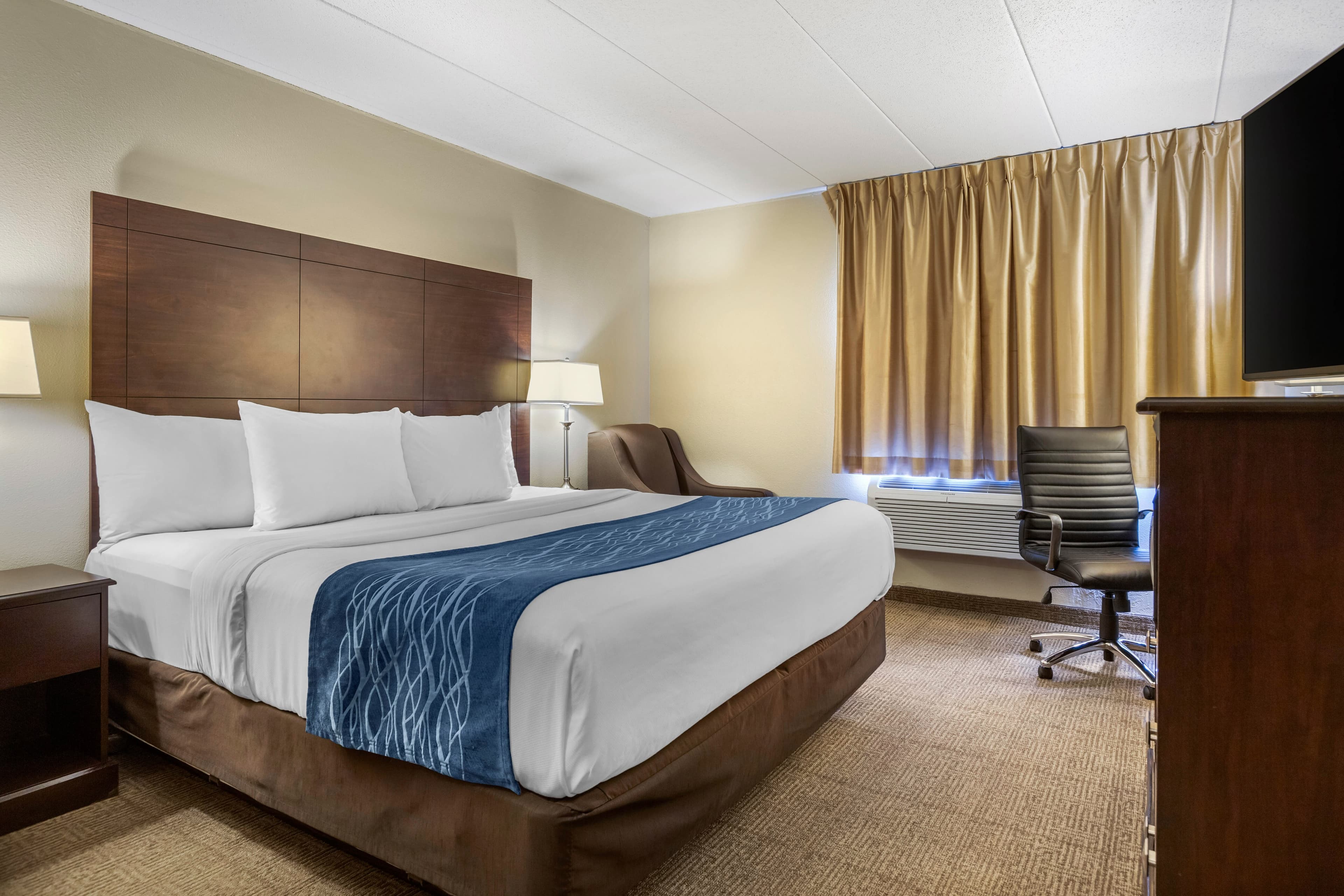Comfort Inn Grand Rapids Airport — 6