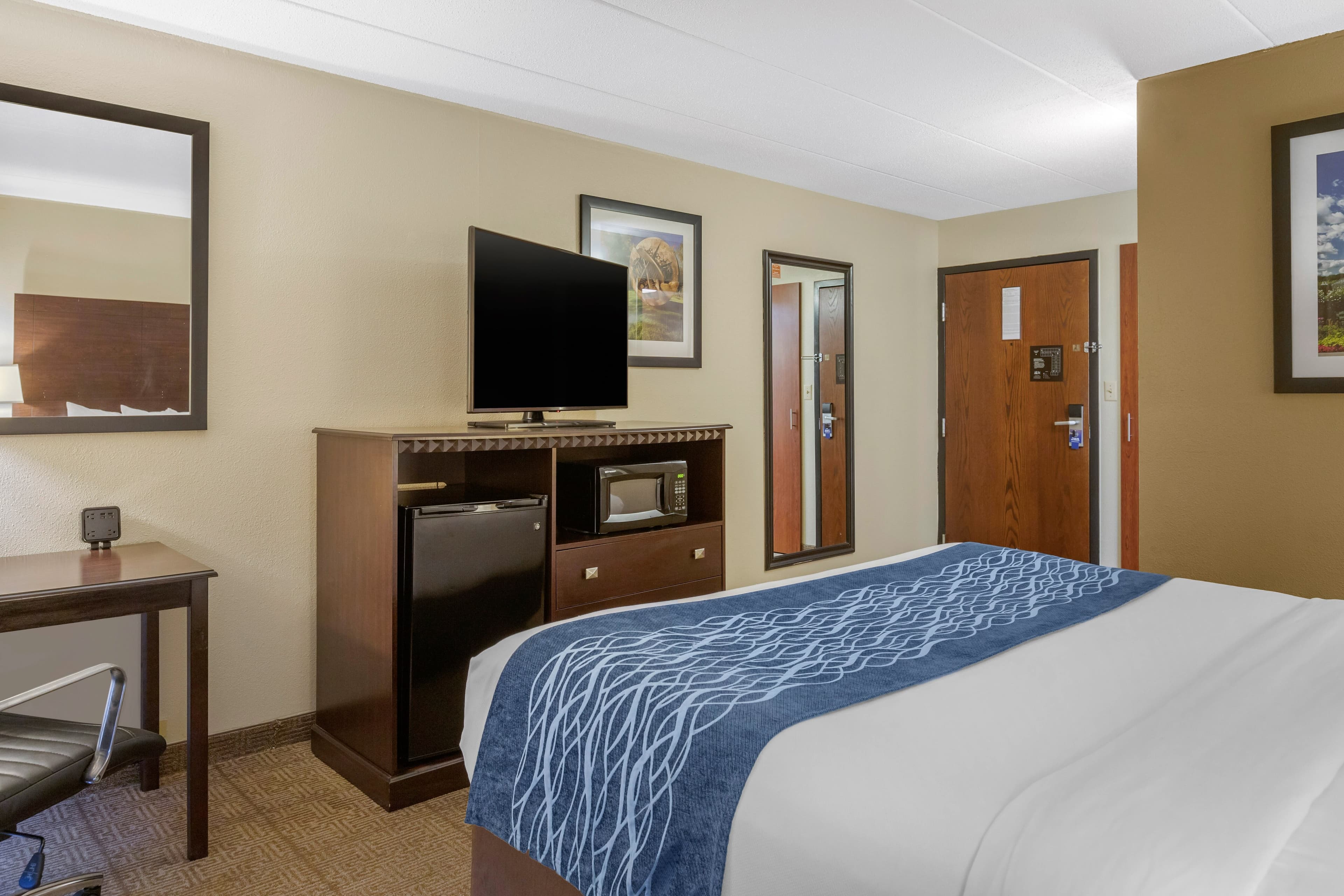 Comfort Inn Grand Rapids Airport — 24