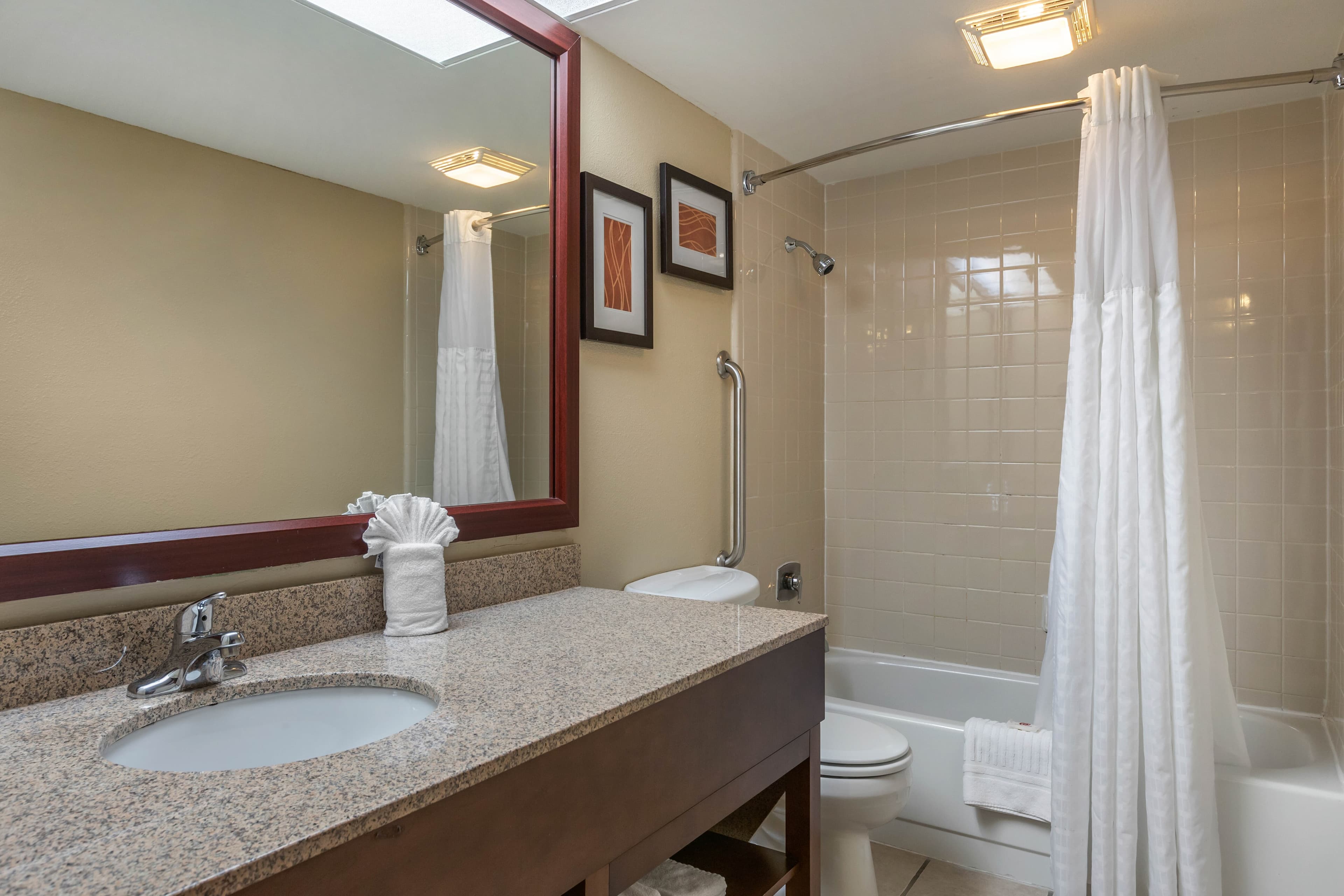 Comfort Inn Grand Rapids Airport — 31