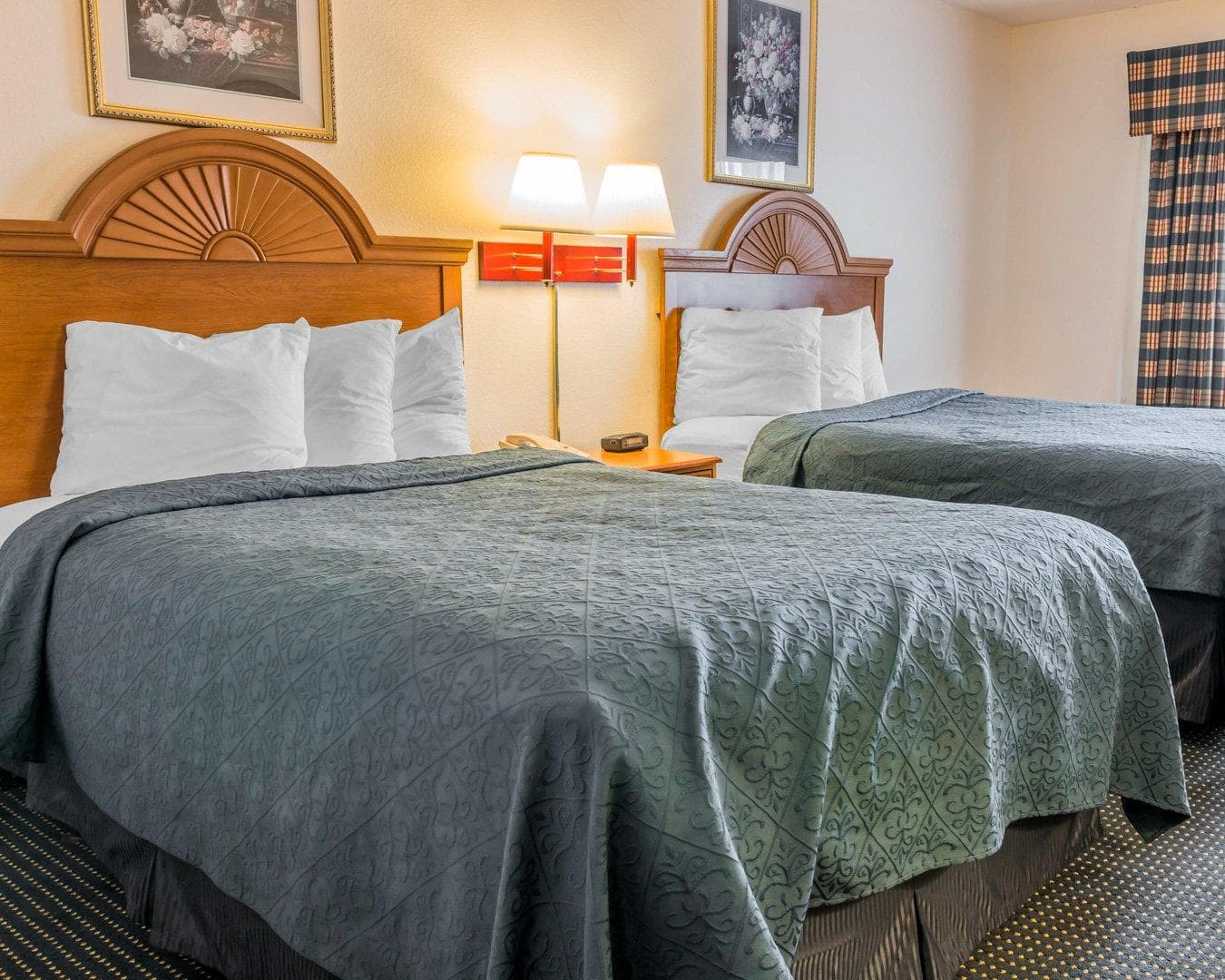Quality Inn Kalamazoo near Wings Stadium - Image 2