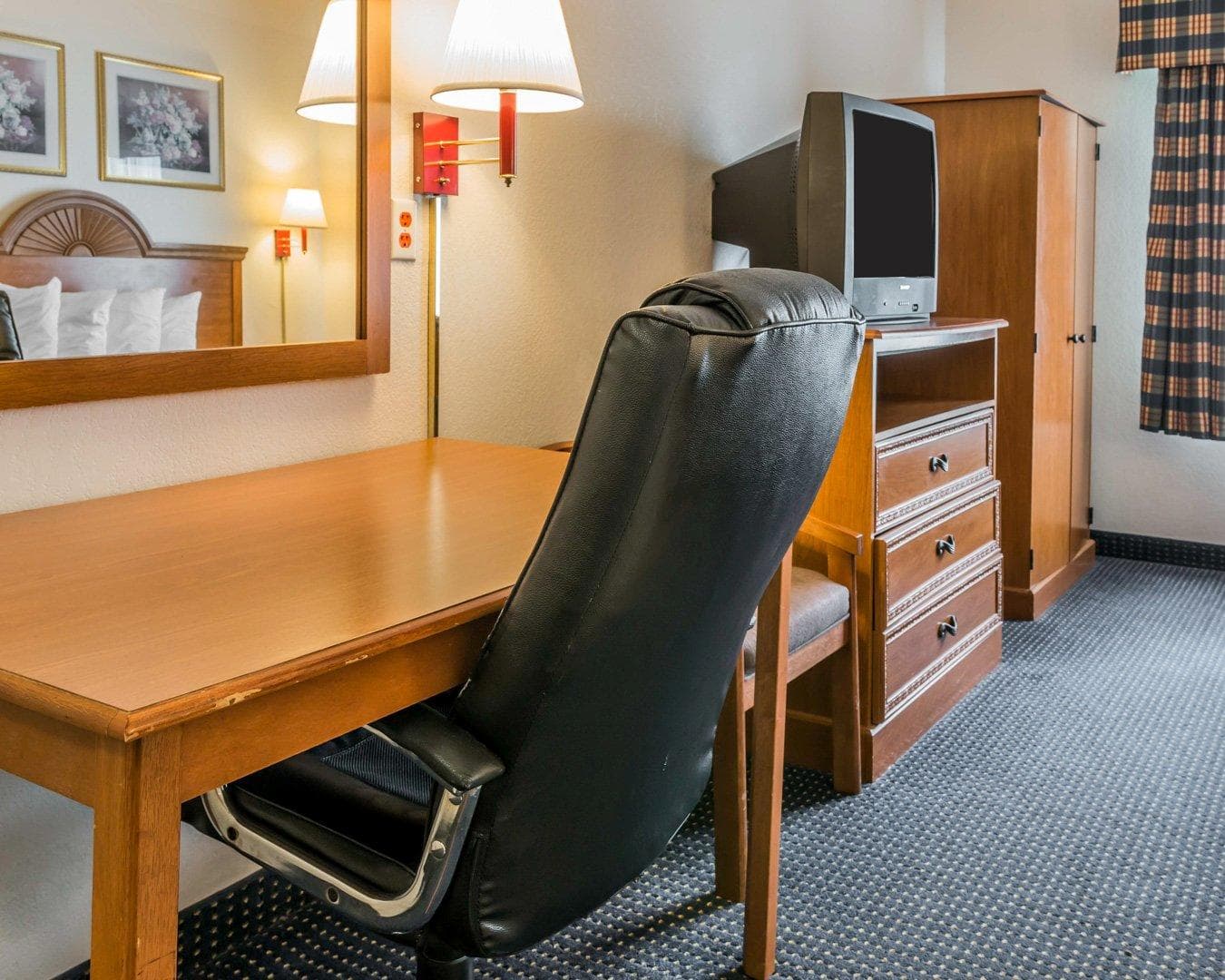 Quality Inn Kalamazoo near Wings Stadium — 19