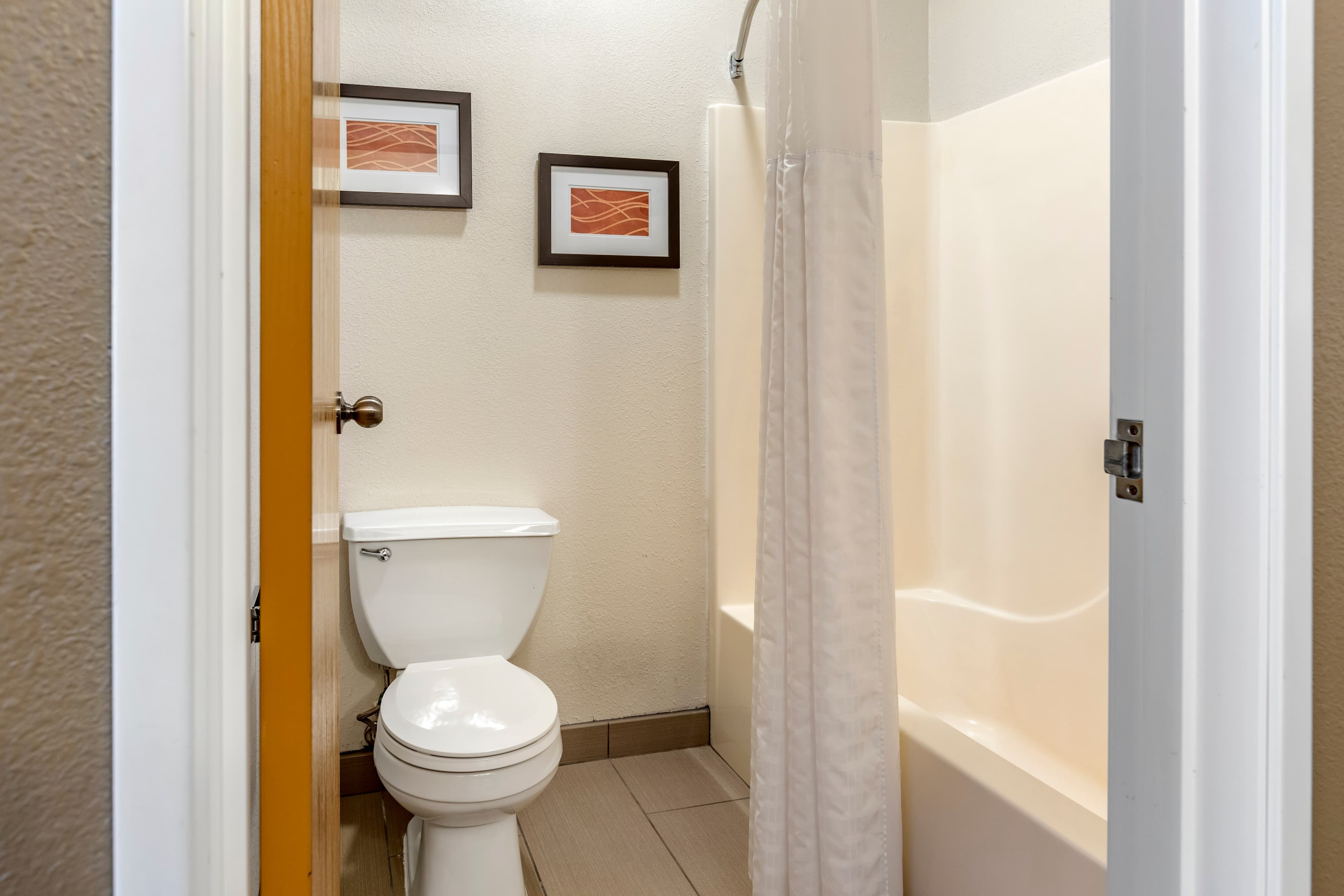 Comfort Inn & Suites Paw Paw — 13