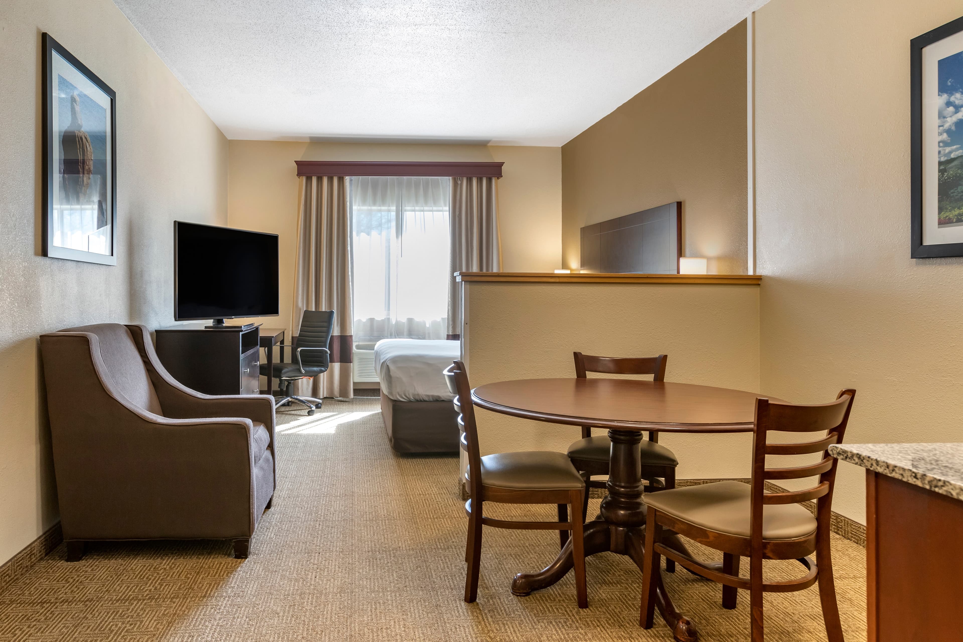 Comfort Inn & Suites Paw Paw — 15