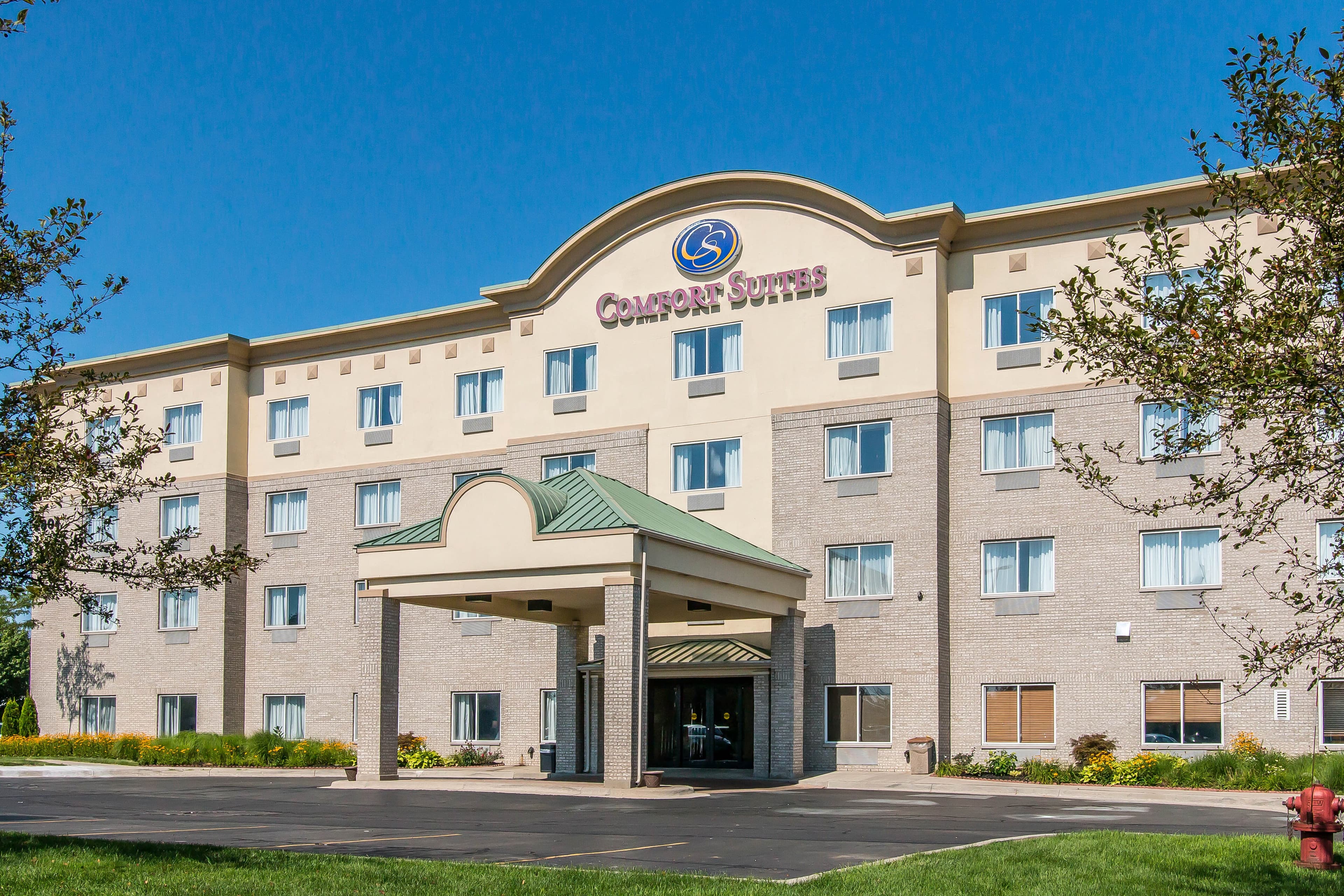 Comfort Suites Wixom - Novi - Image 1