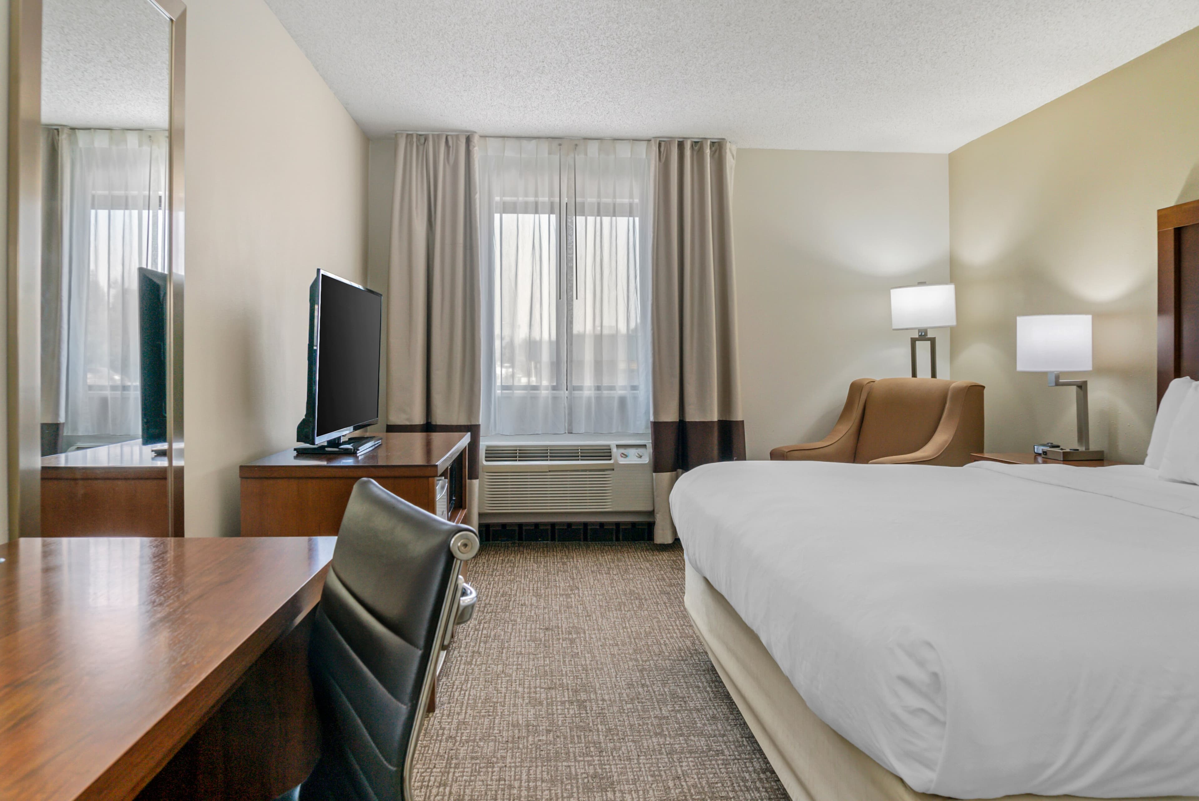 Comfort Inn Manistique - Image 2