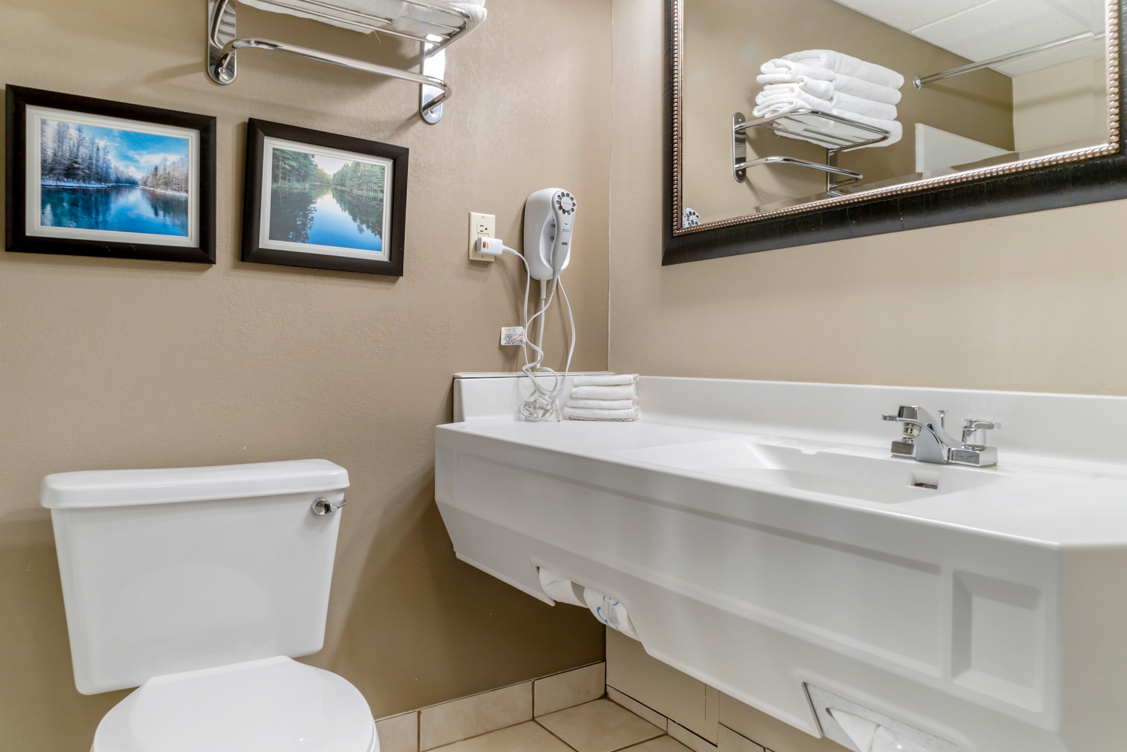 Comfort Inn Manistique — 13