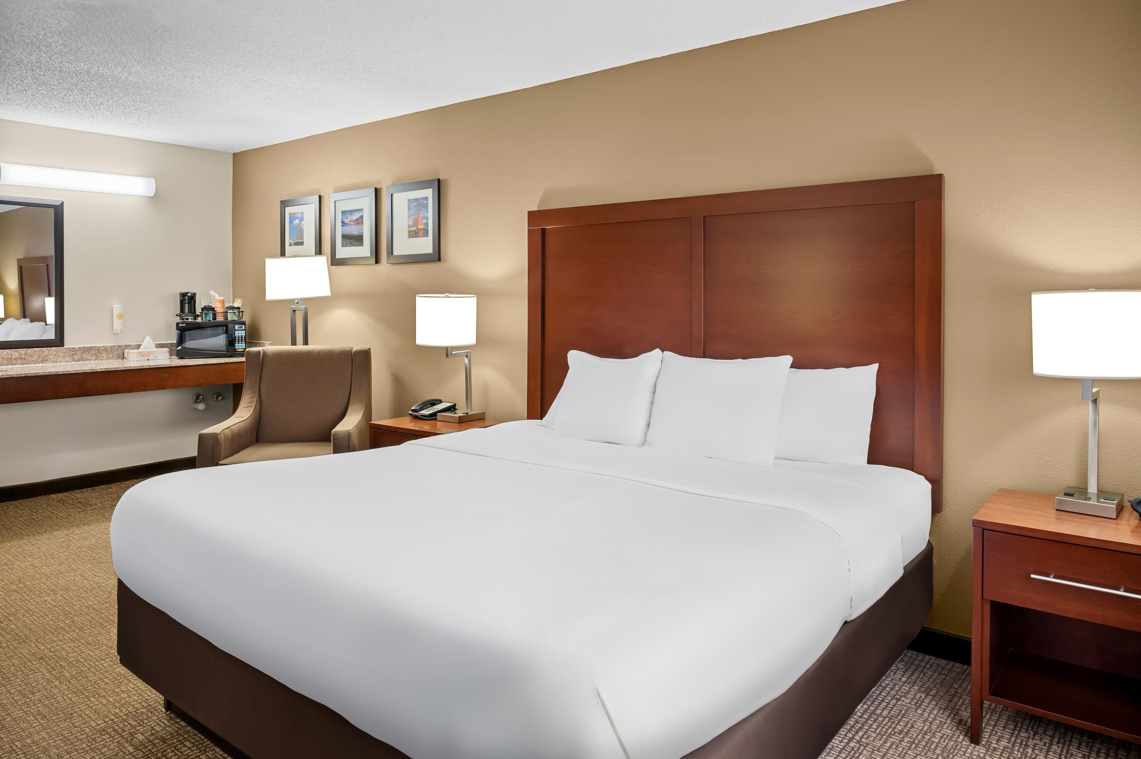 Comfort Suites Grandville - Grand Rapids SW - Image 3