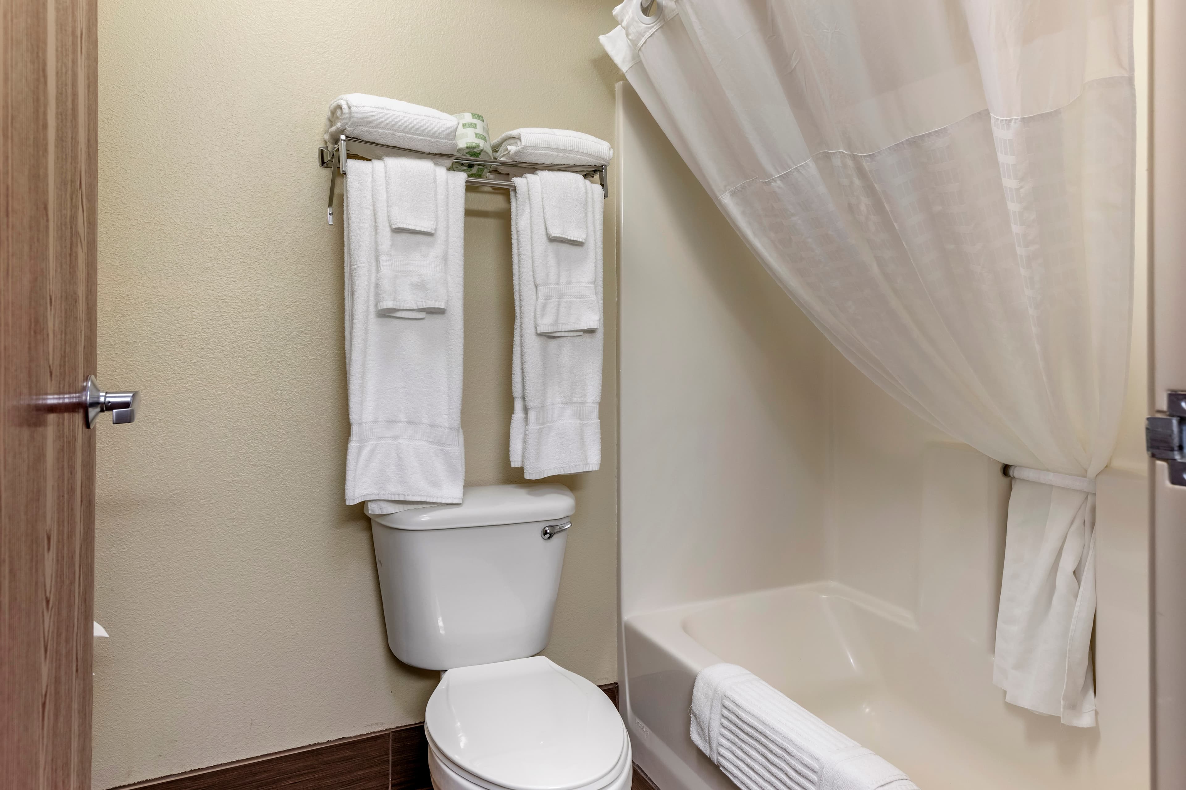 Comfort Suites Grandville - Grand Rapids SW — 9
