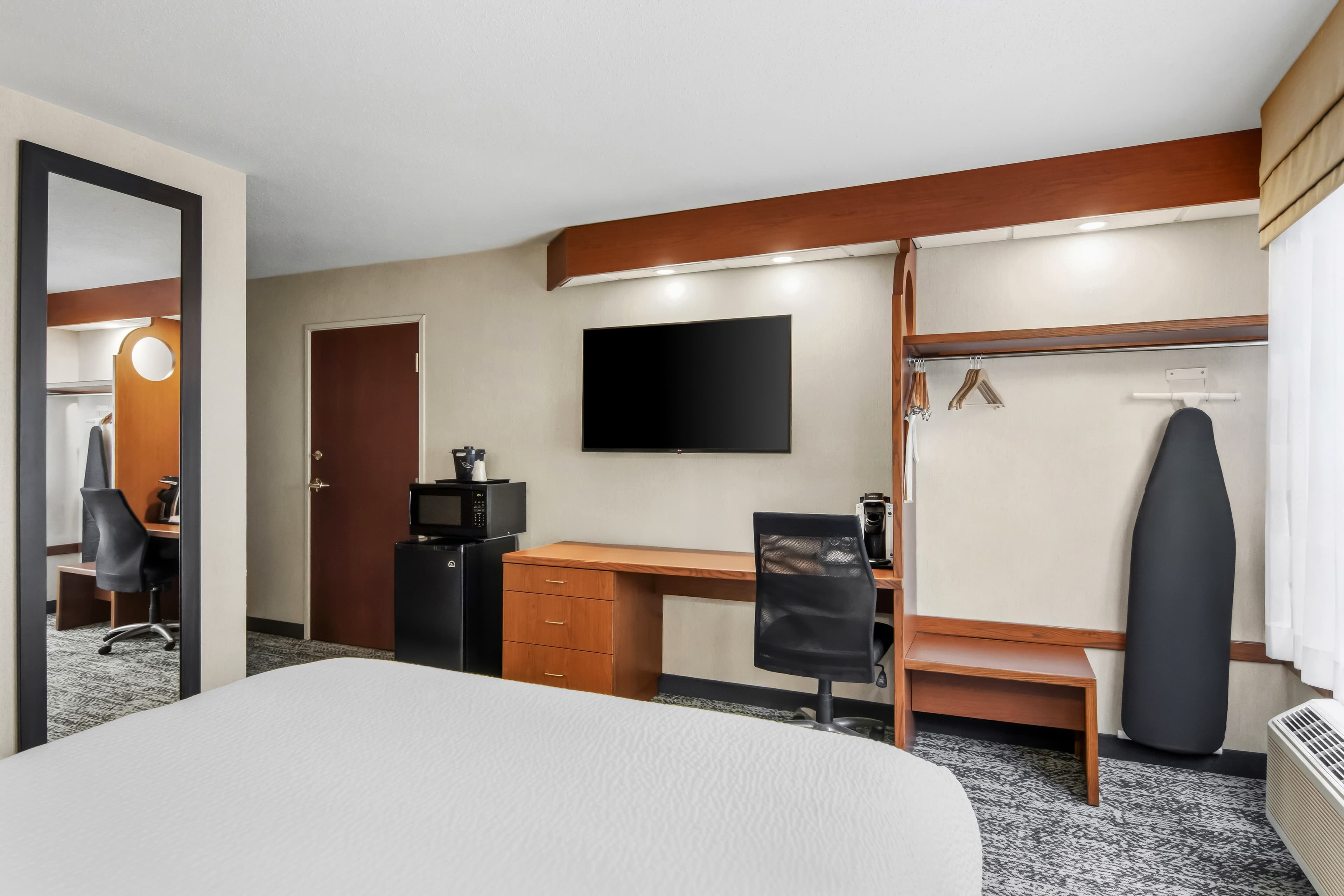 Sleep Inn & Suites Bay View Acme - Traverse City — 8