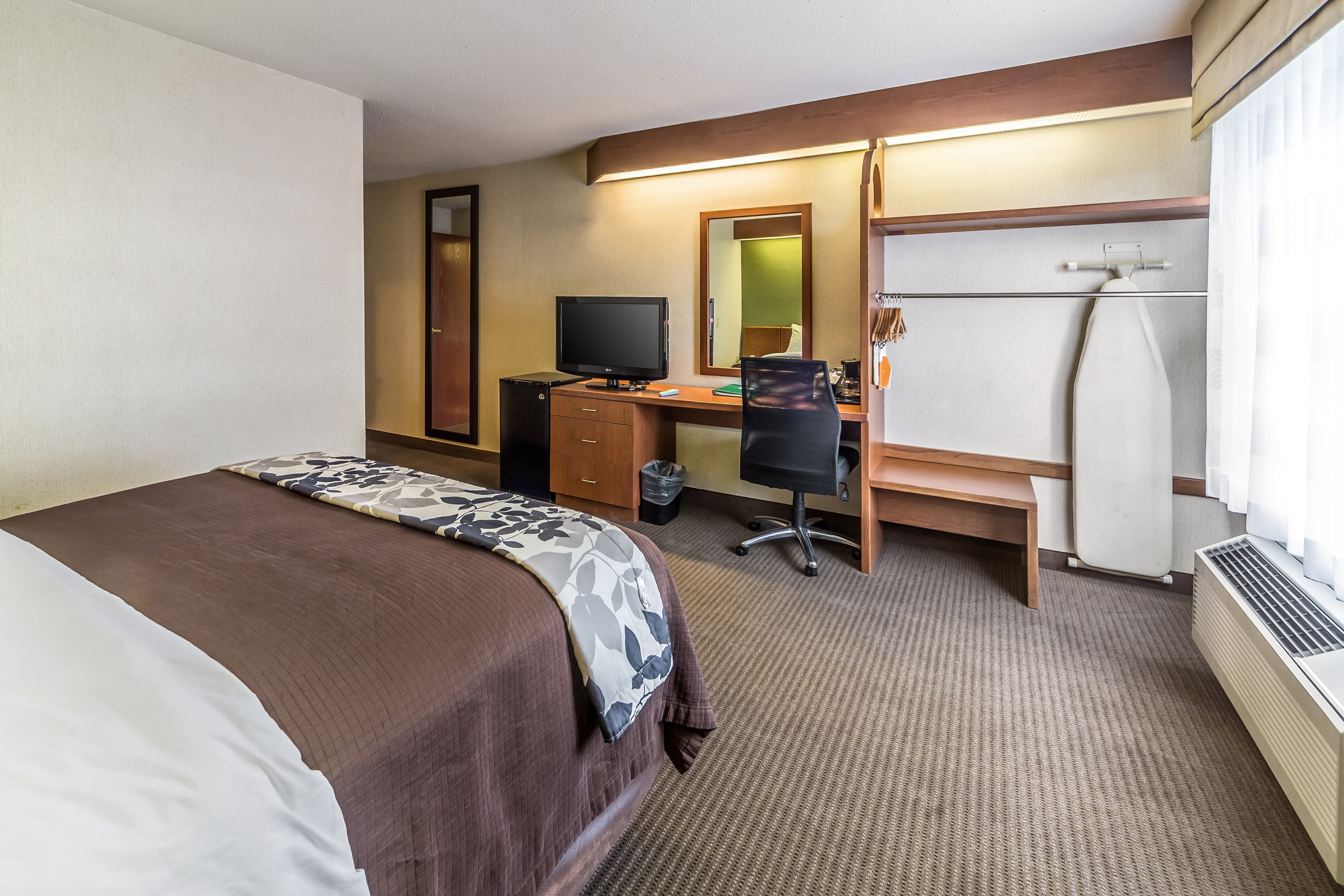 Sleep Inn & Suites Bay View Acme - Traverse City — 6