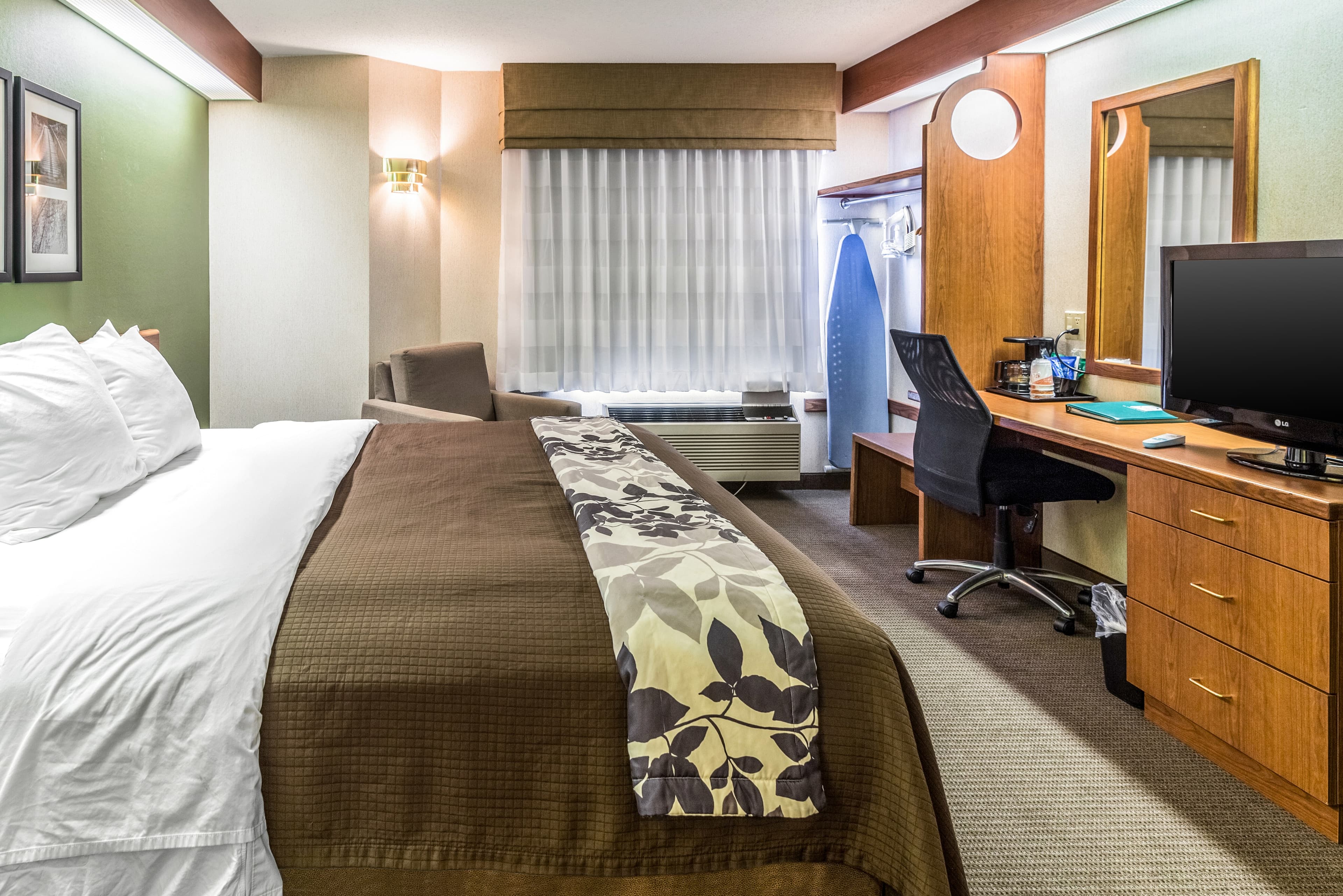 Sleep Inn & Suites Bay View Acme - Traverse City — 15