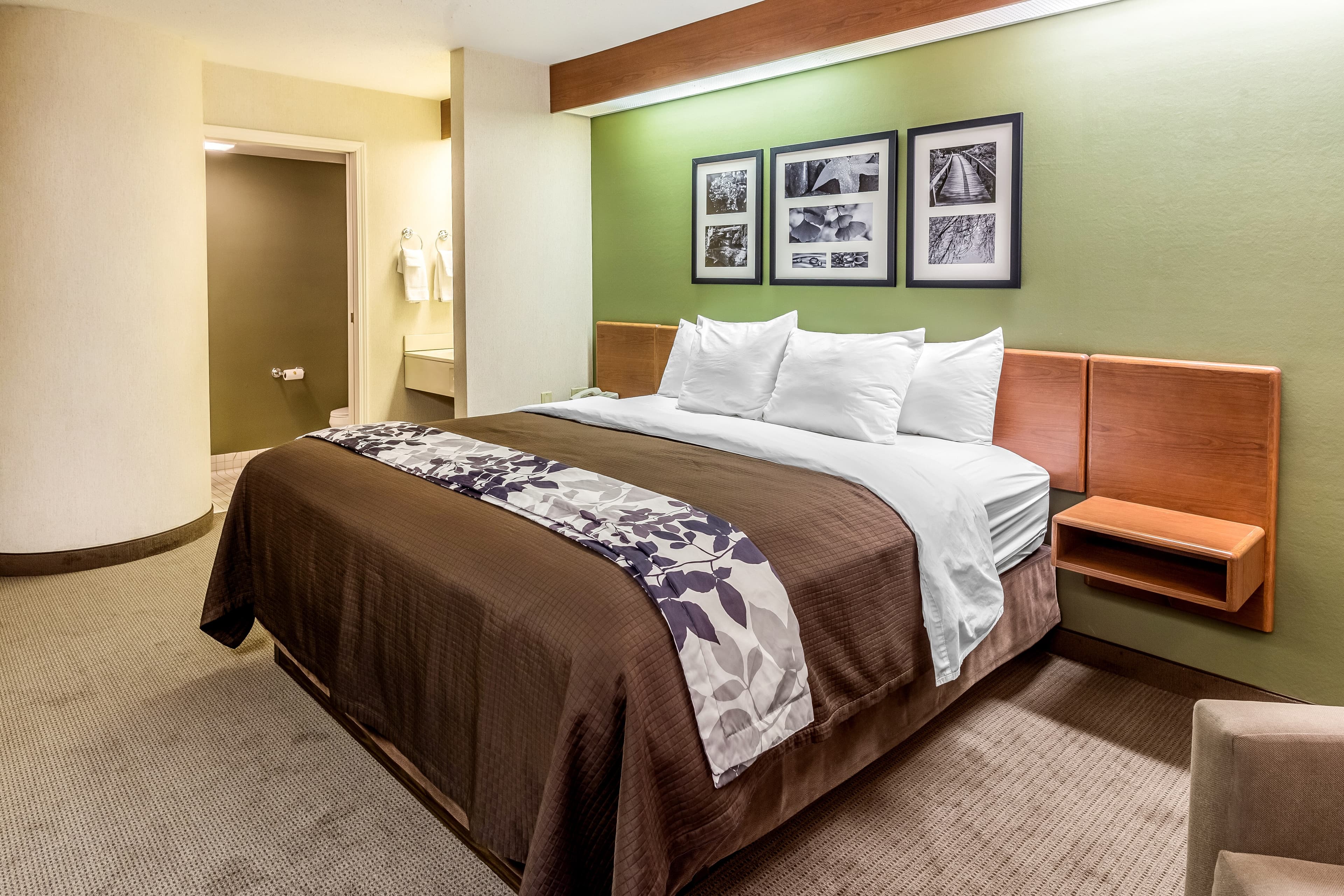 Sleep Inn & Suites Bay View Acme - Traverse City — 16
