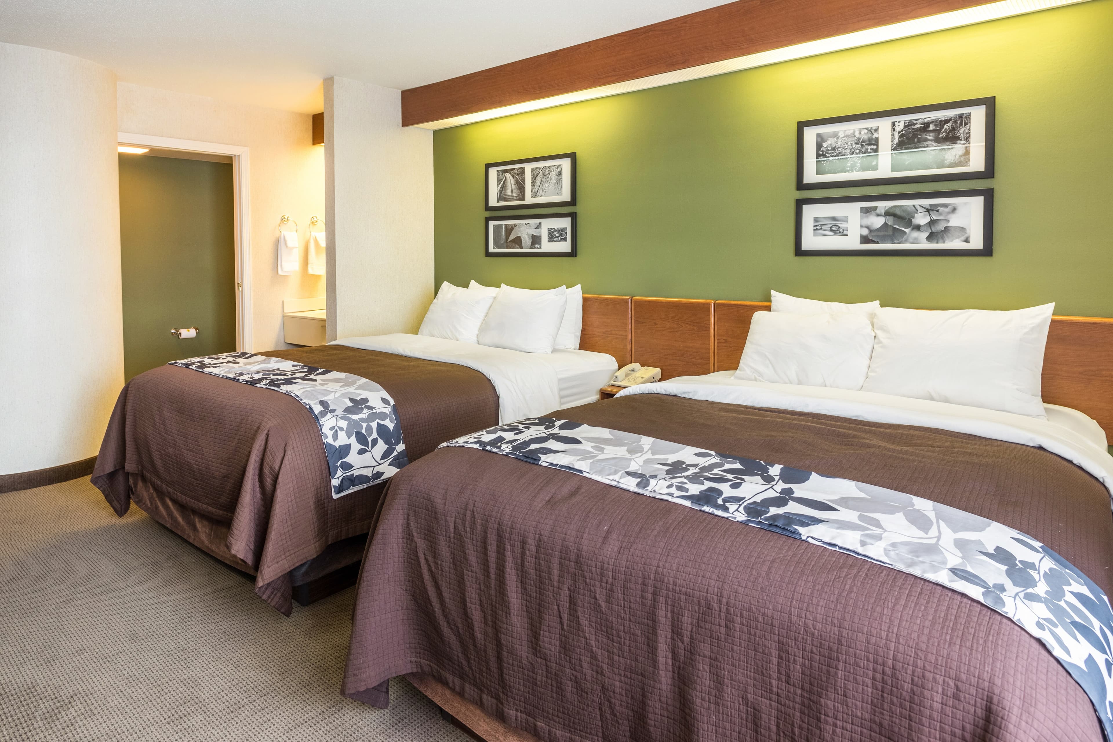 Sleep Inn & Suites Bay View Acme - Traverse City — 24