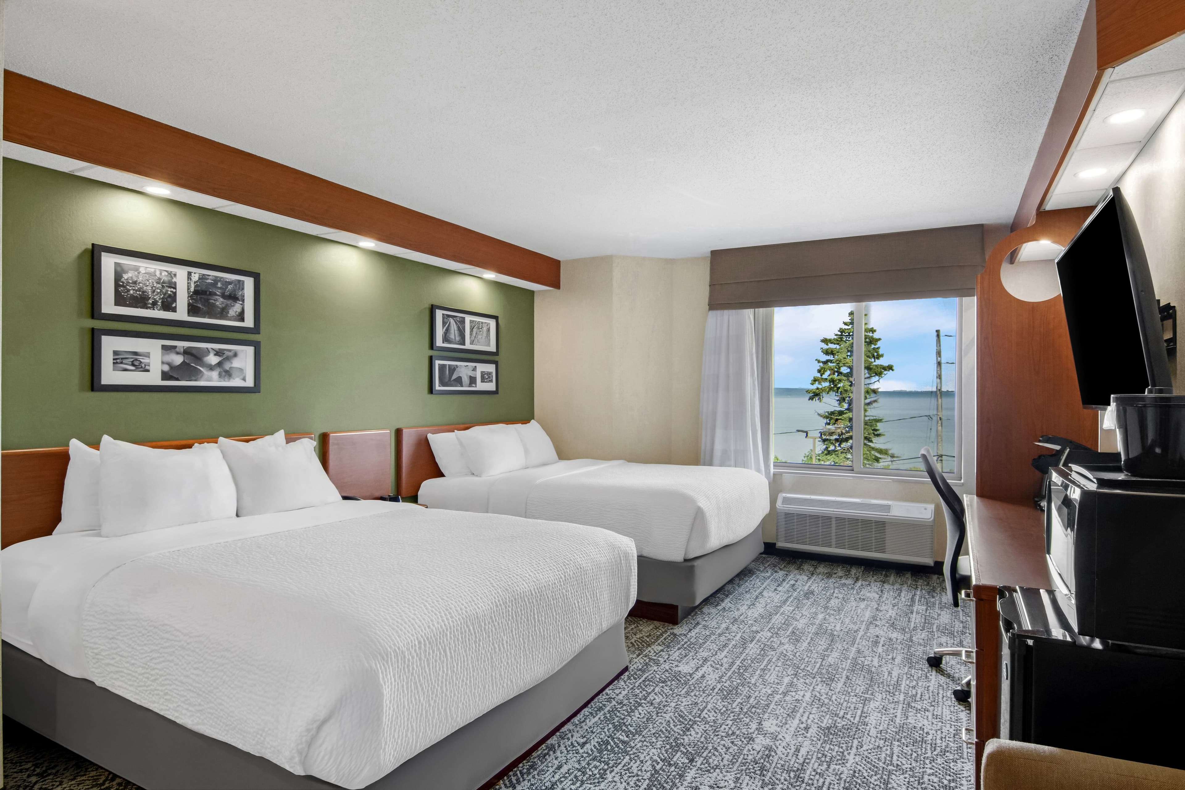 Sleep Inn & Suites Bay View Acme - Traverse City — 14