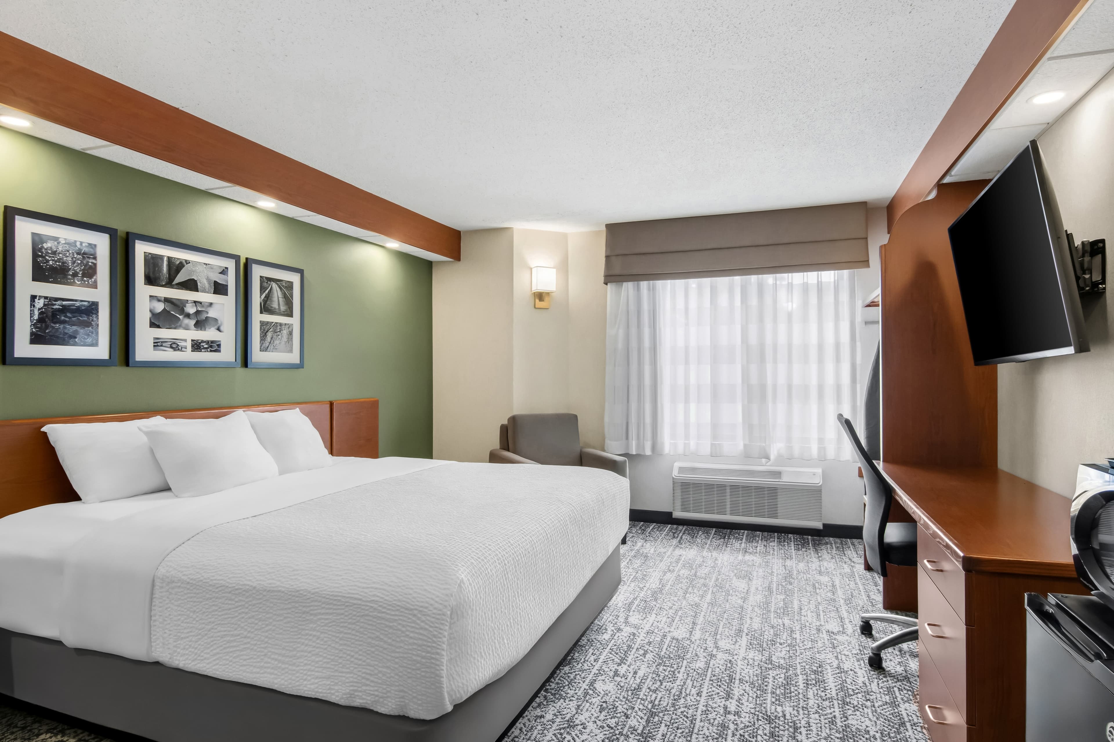Sleep Inn & Suites Bay View Acme - Traverse City — 16