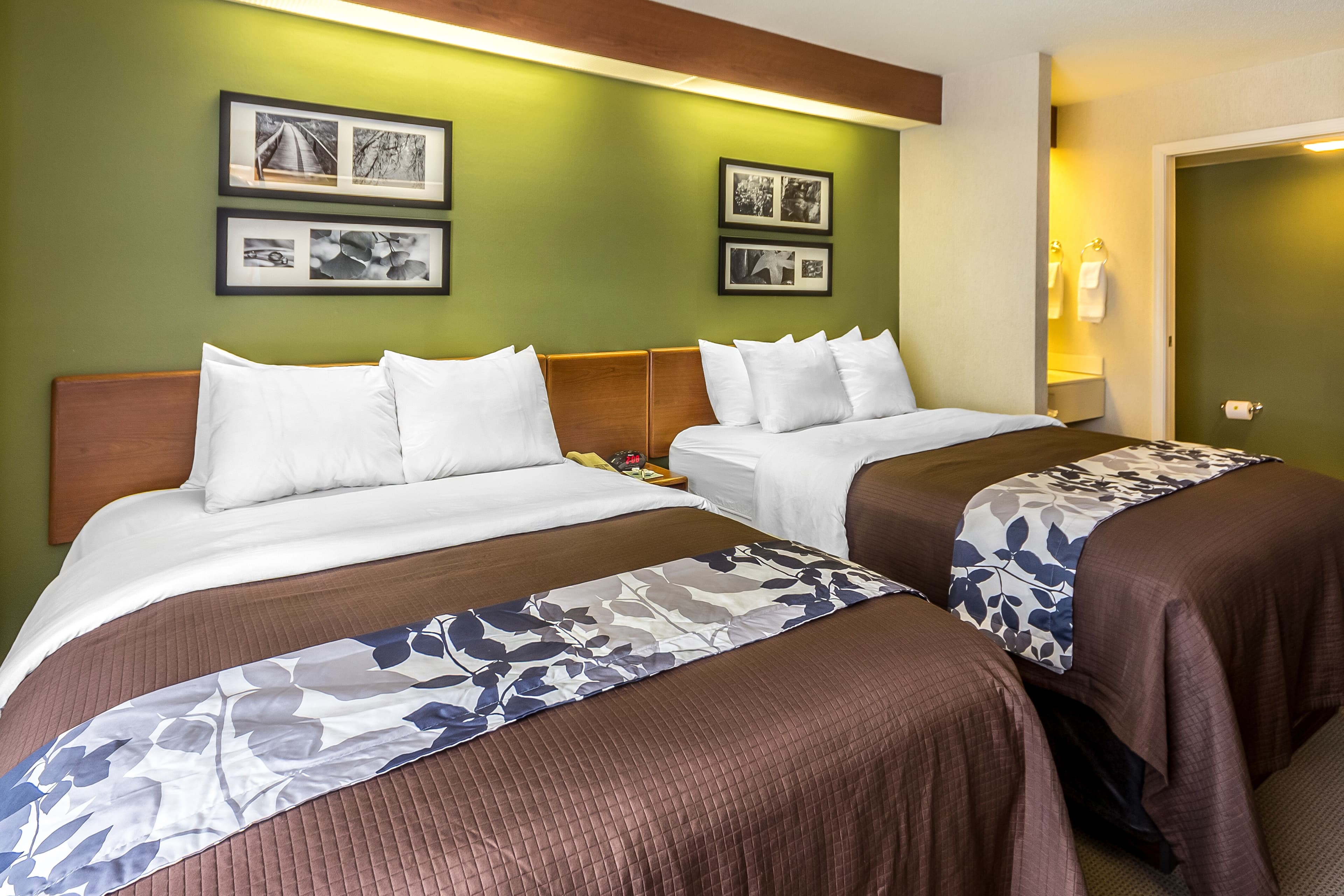 Sleep Inn & Suites Bay View Acme - Traverse City — 35