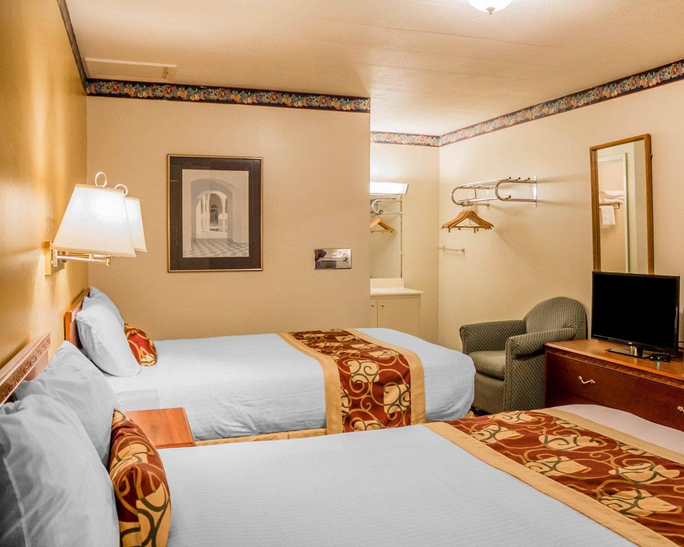 Rodeway Inn Kalkaska - Image 5