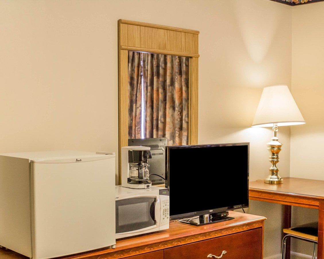 Rodeway Inn Kalkaska — 9