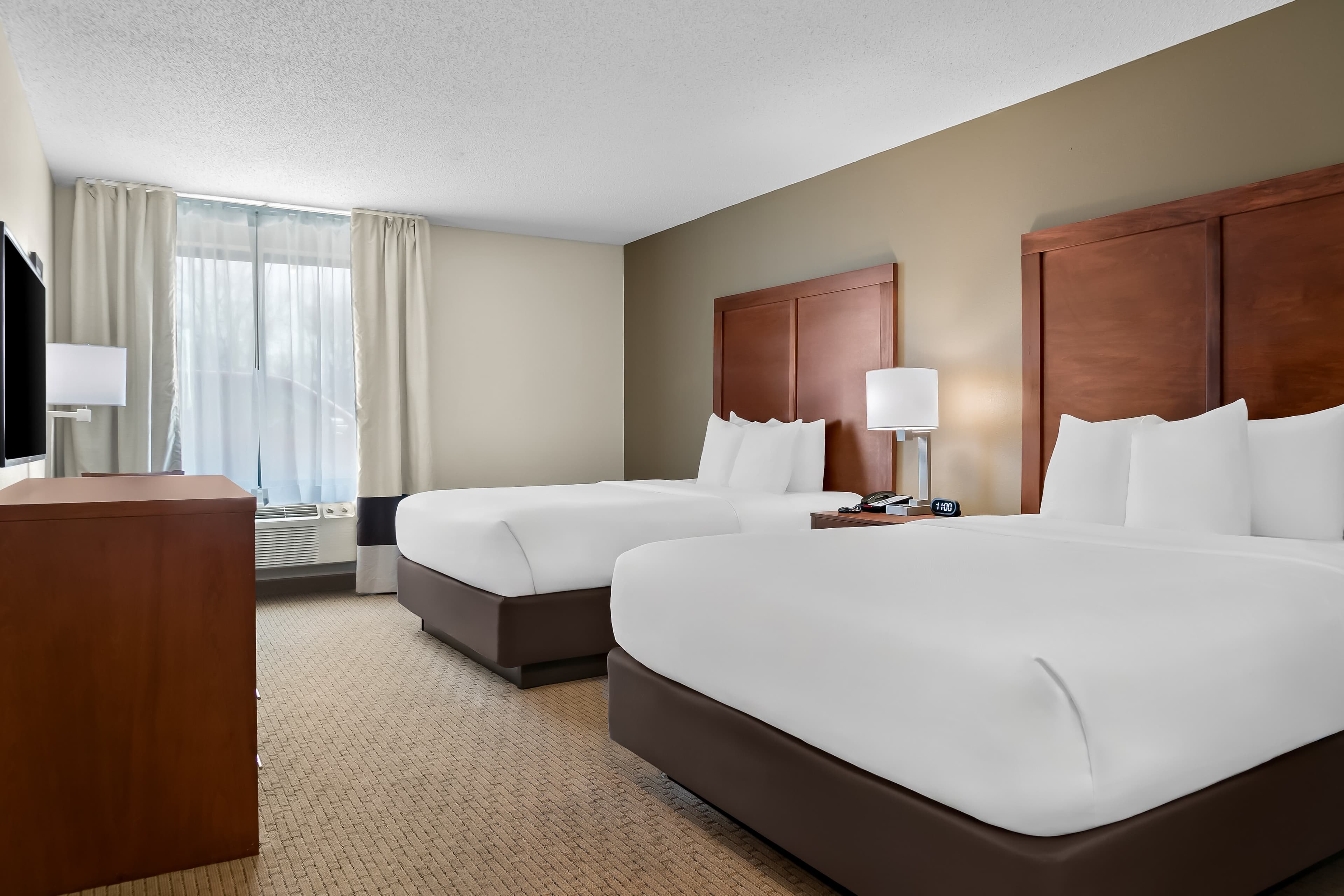 Comfort Inn & Suites Taylor - Detroit — 9