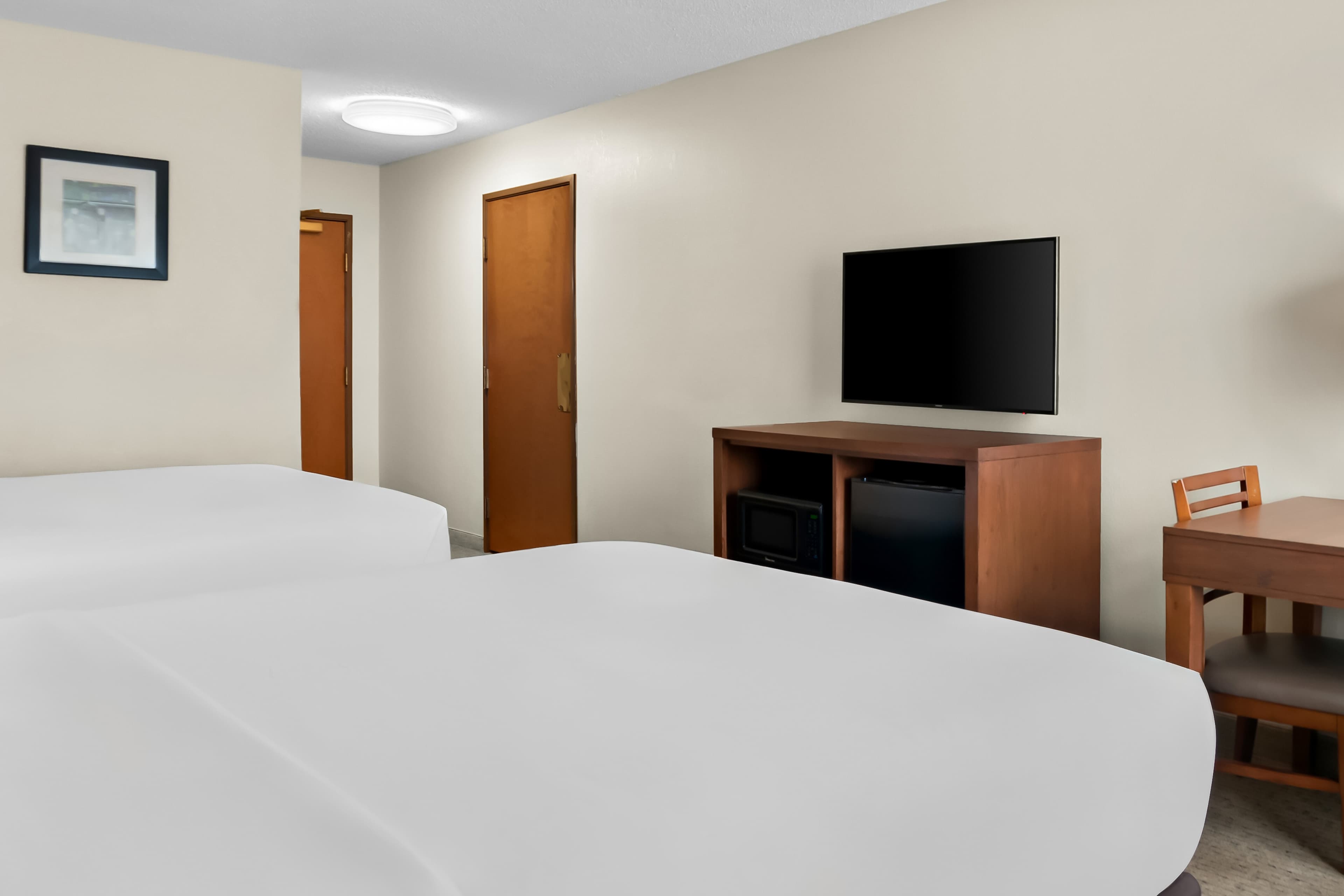 Comfort Inn & Suites Taylor - Detroit — 12