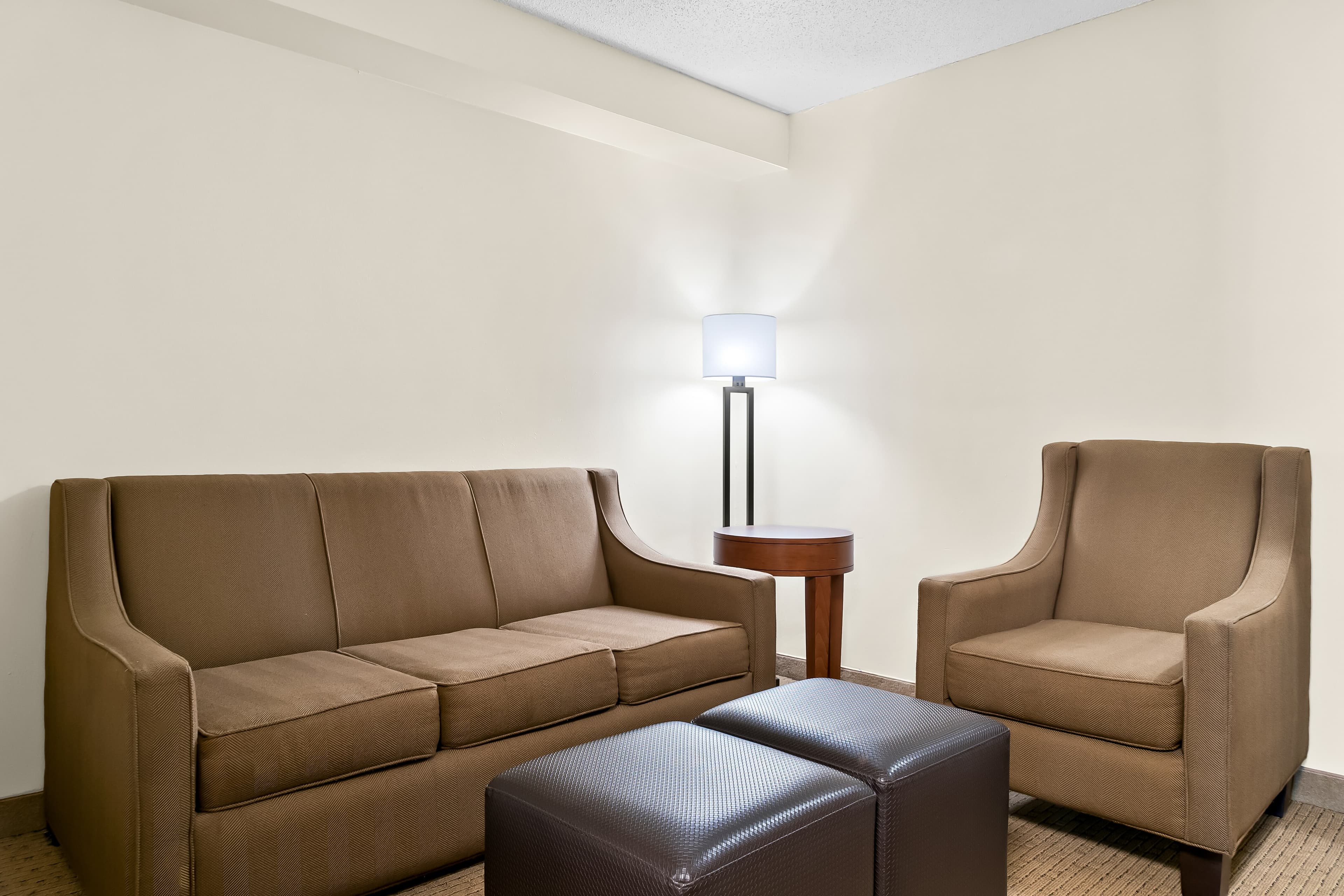 Comfort Inn & Suites Taylor - Detroit — 7
