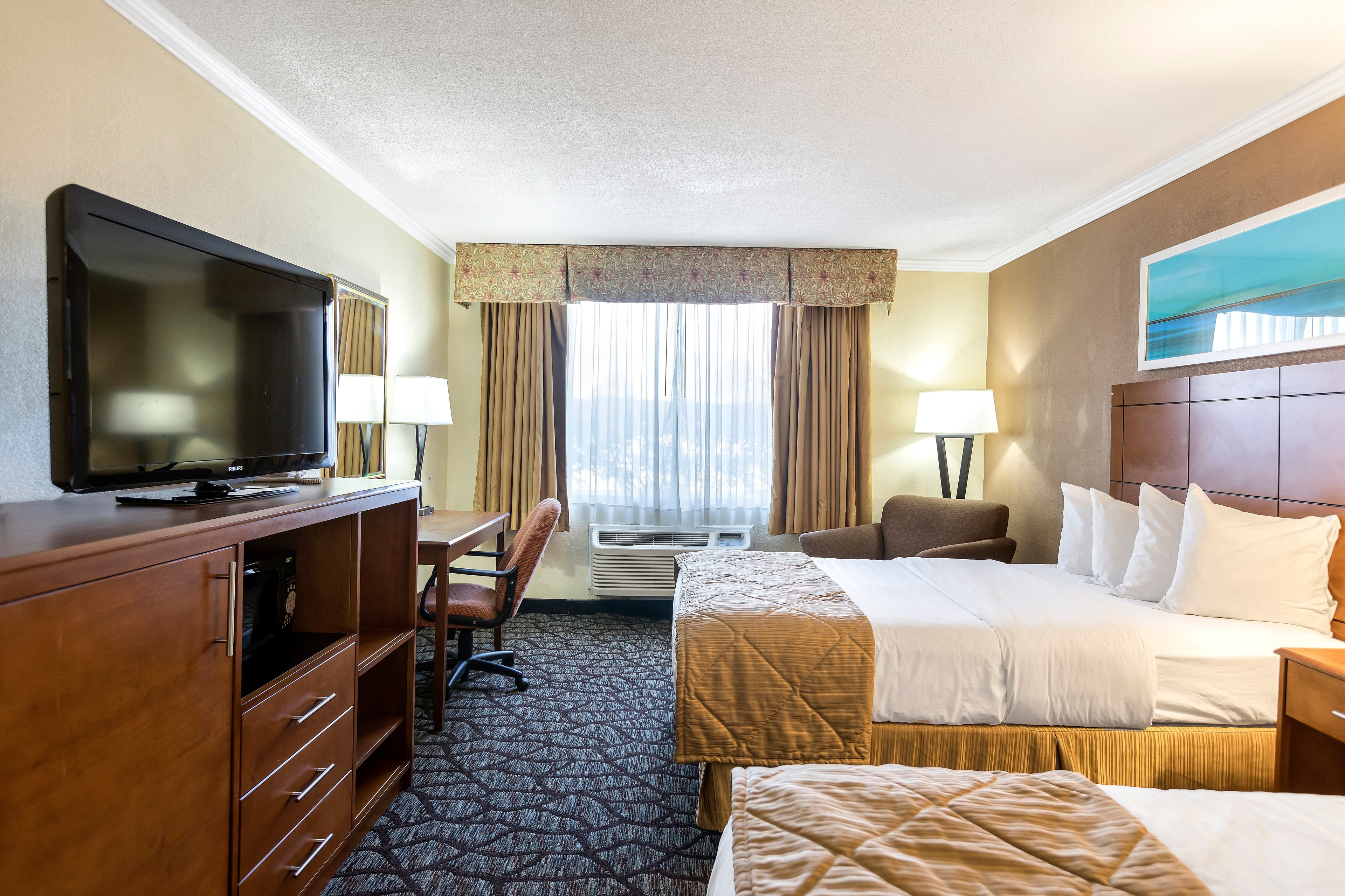 Clarion Hotel Detroit Metro Airport — 3