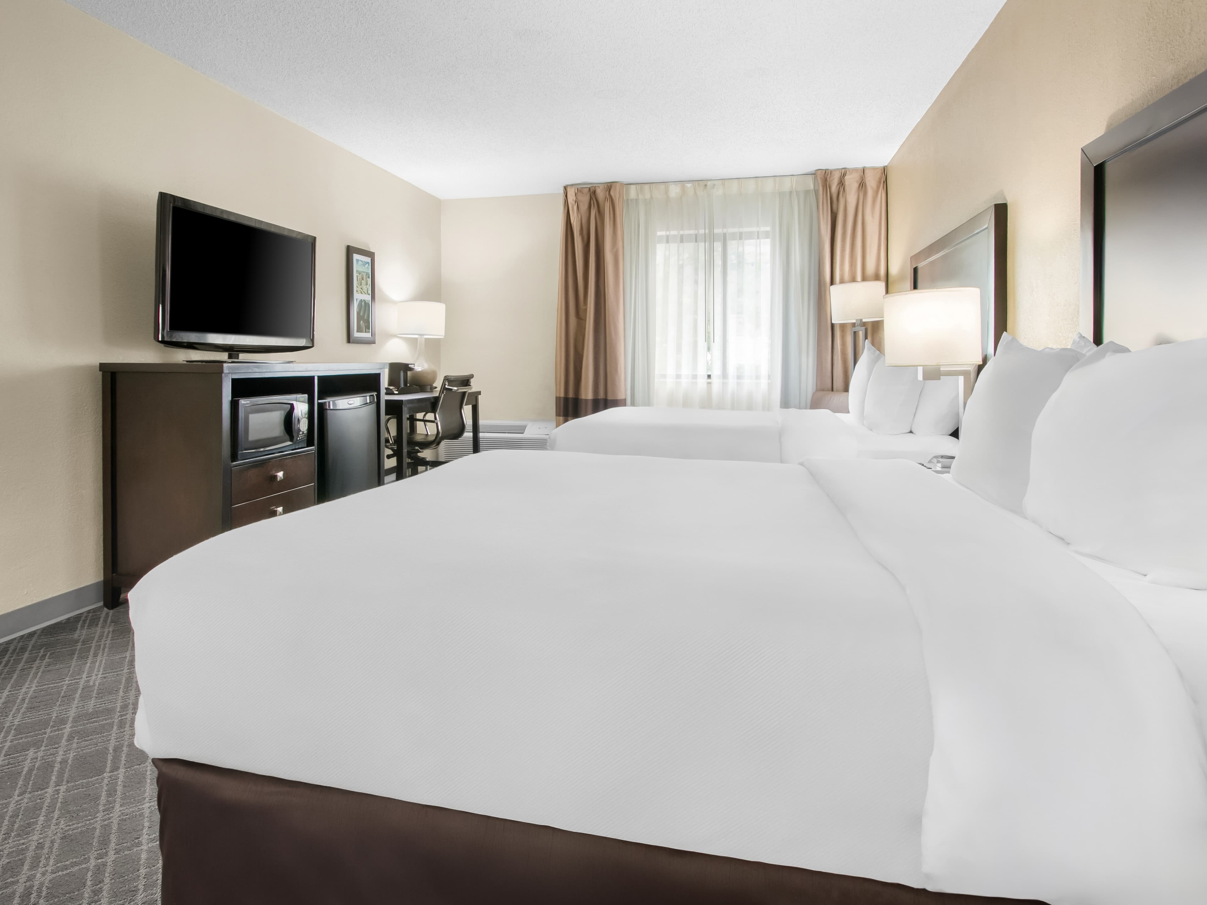 Comfort Inn Detroit Downtown — 7