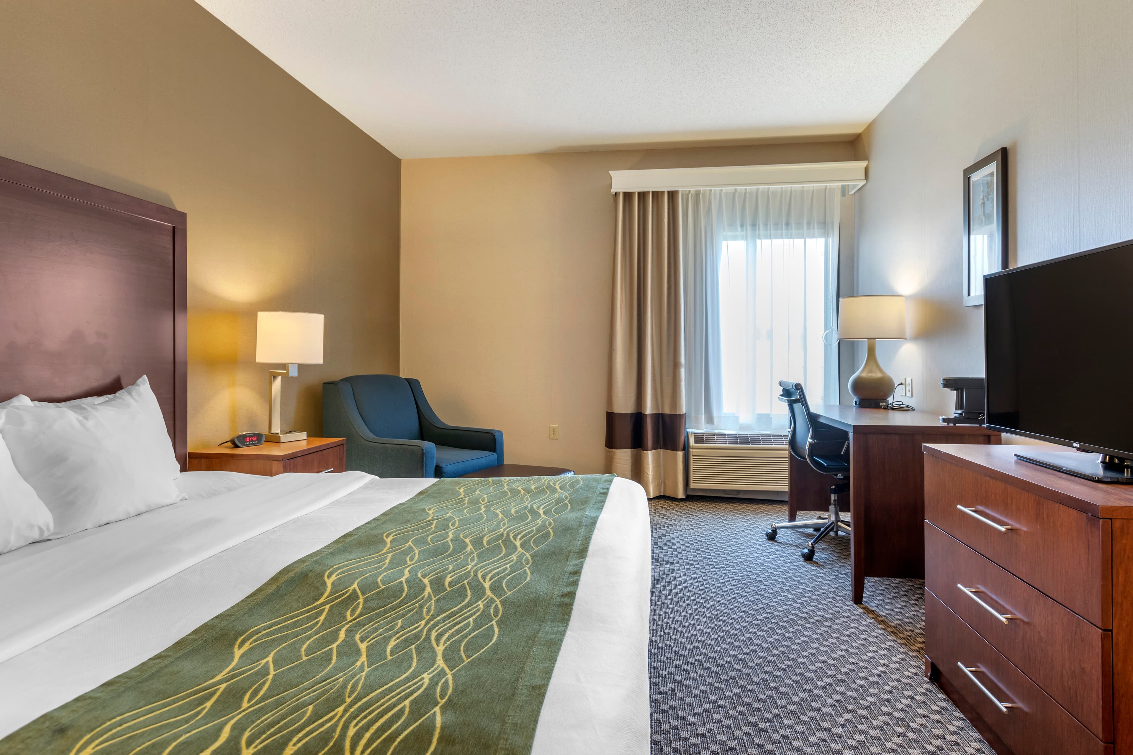 Comfort Inn Charlotte - Image 3