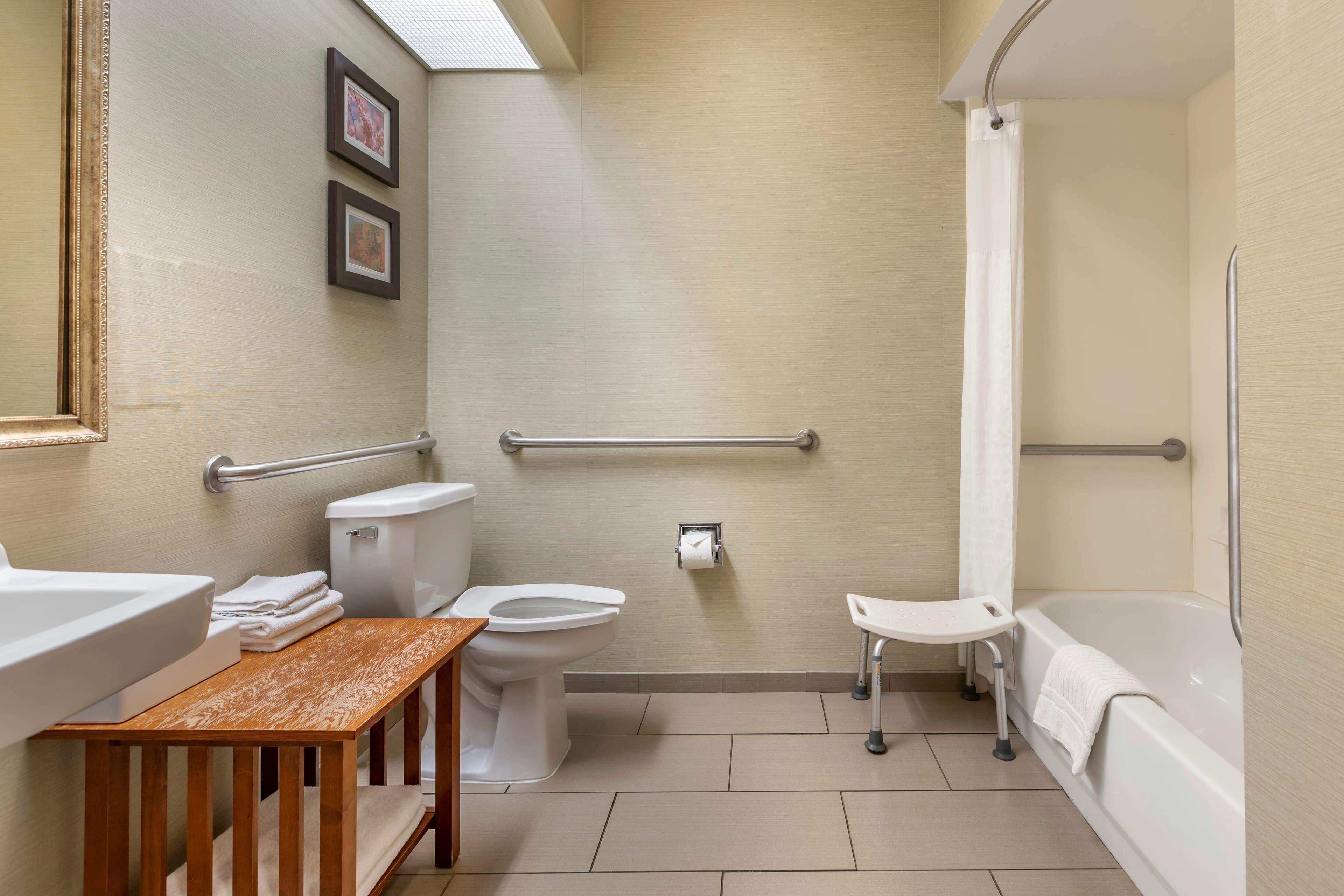 Comfort Inn Charlotte — 6