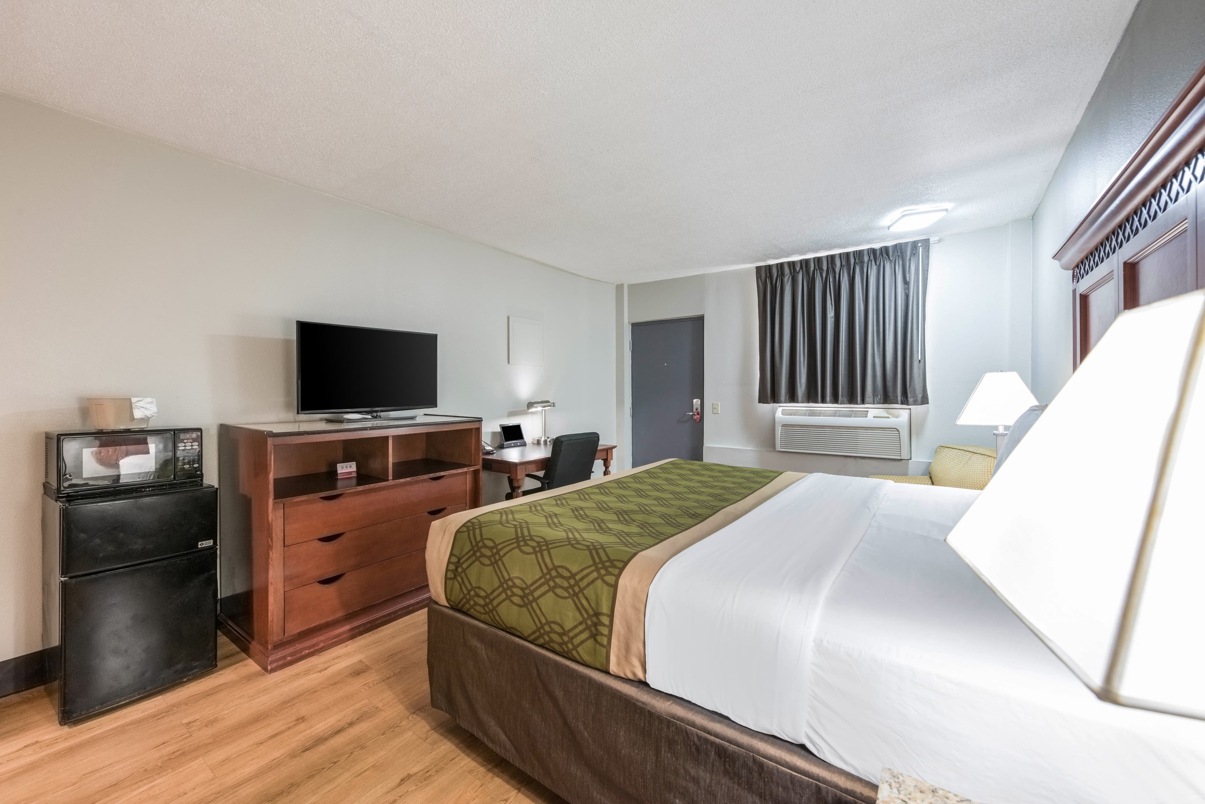 Rodeway Inn St. Joseph — 2