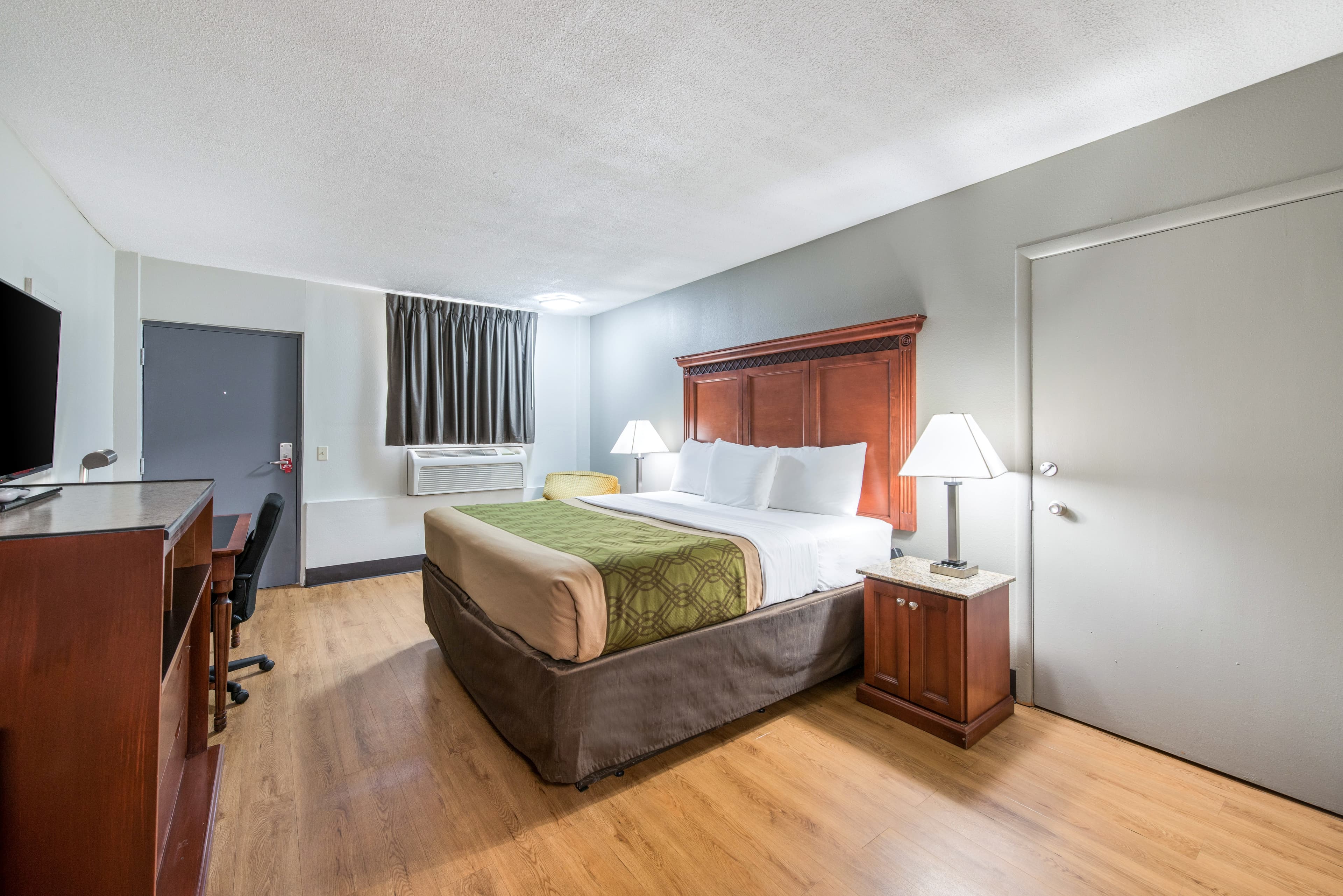 Rodeway Inn St. Joseph — 3