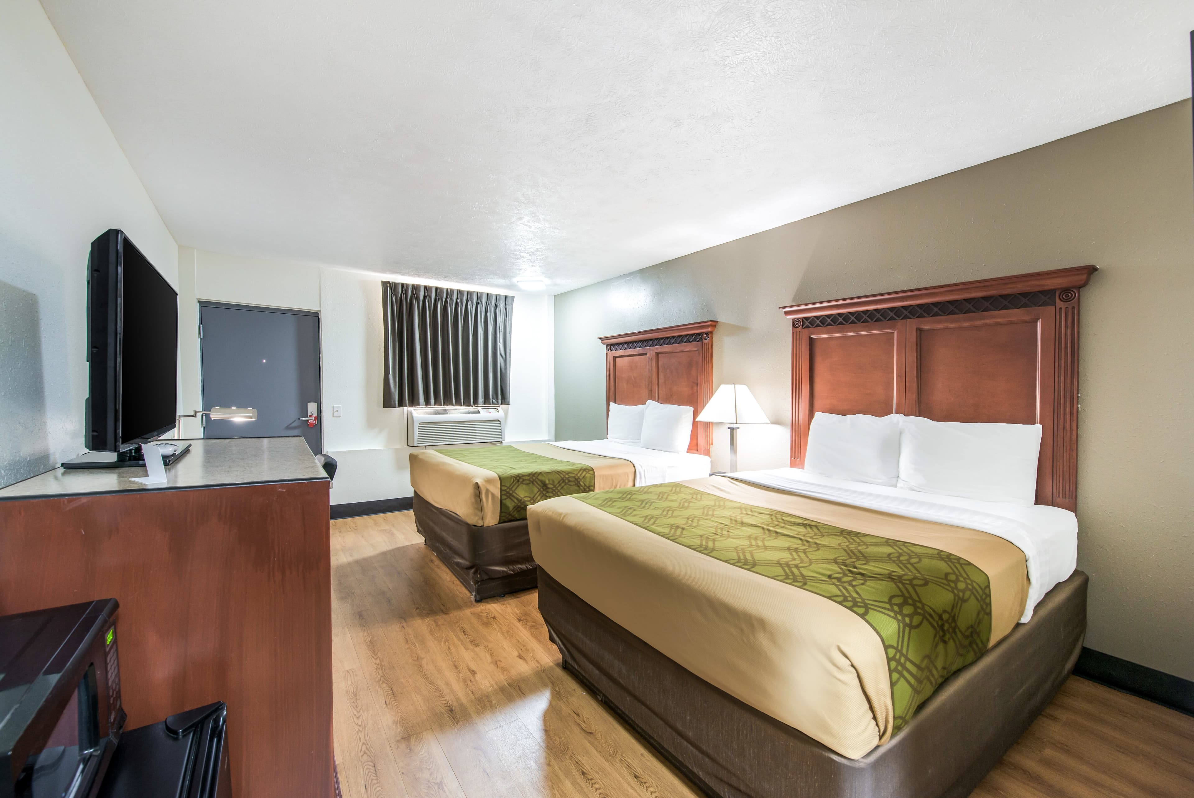 Rodeway Inn St. Joseph — 6
