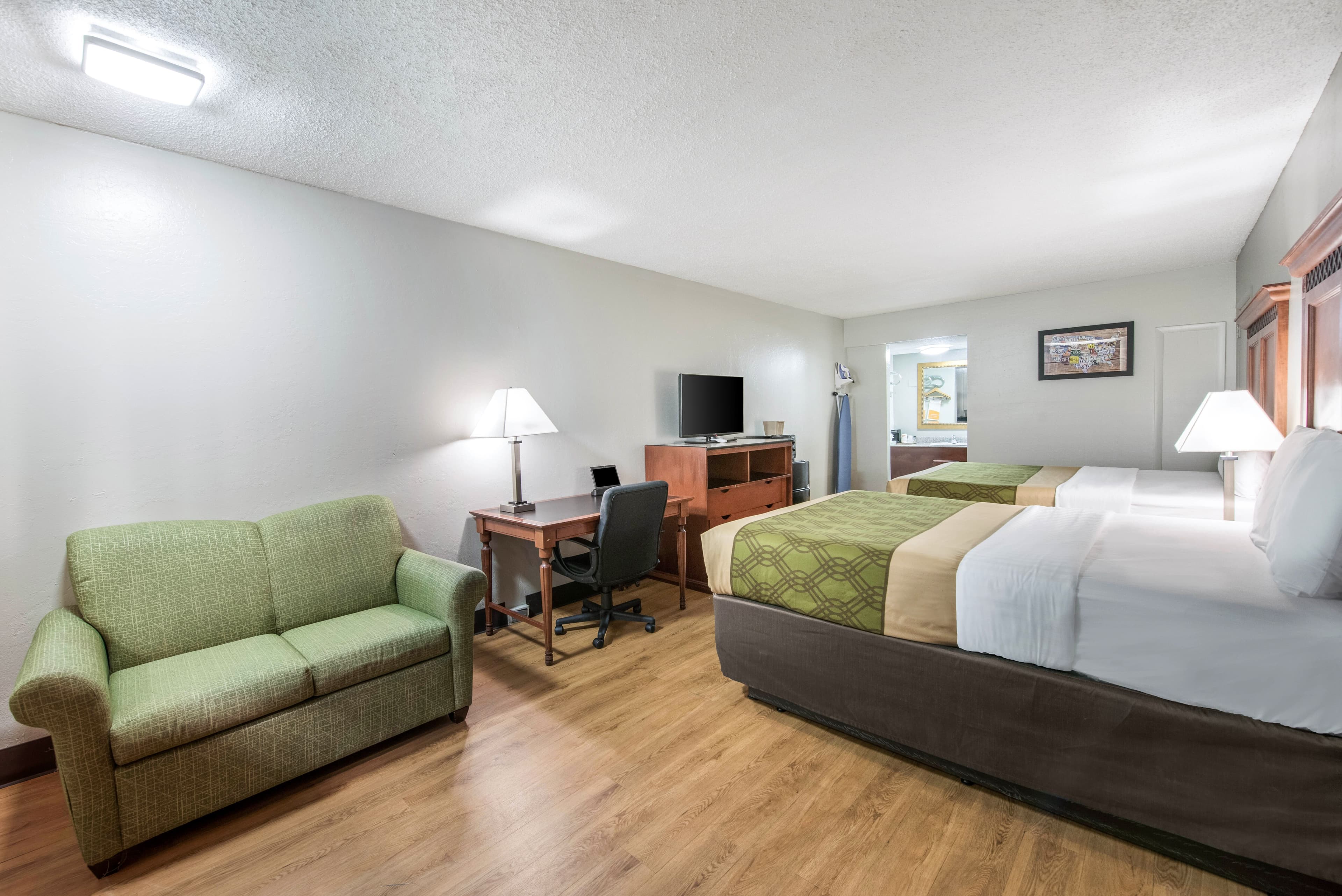 Rodeway Inn St. Joseph — 9