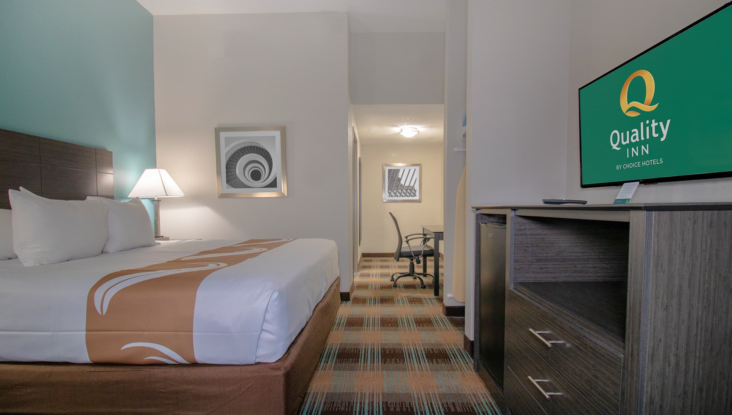 Quality Inn Roseville-Detroit North - Image 1